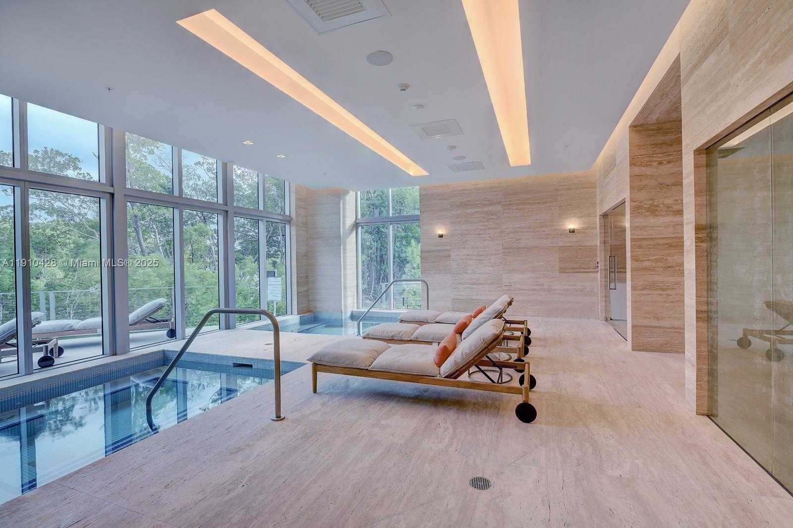 Small Image of 16385 BISCAYNE BLVD #1219, North Miami Beach Number 32