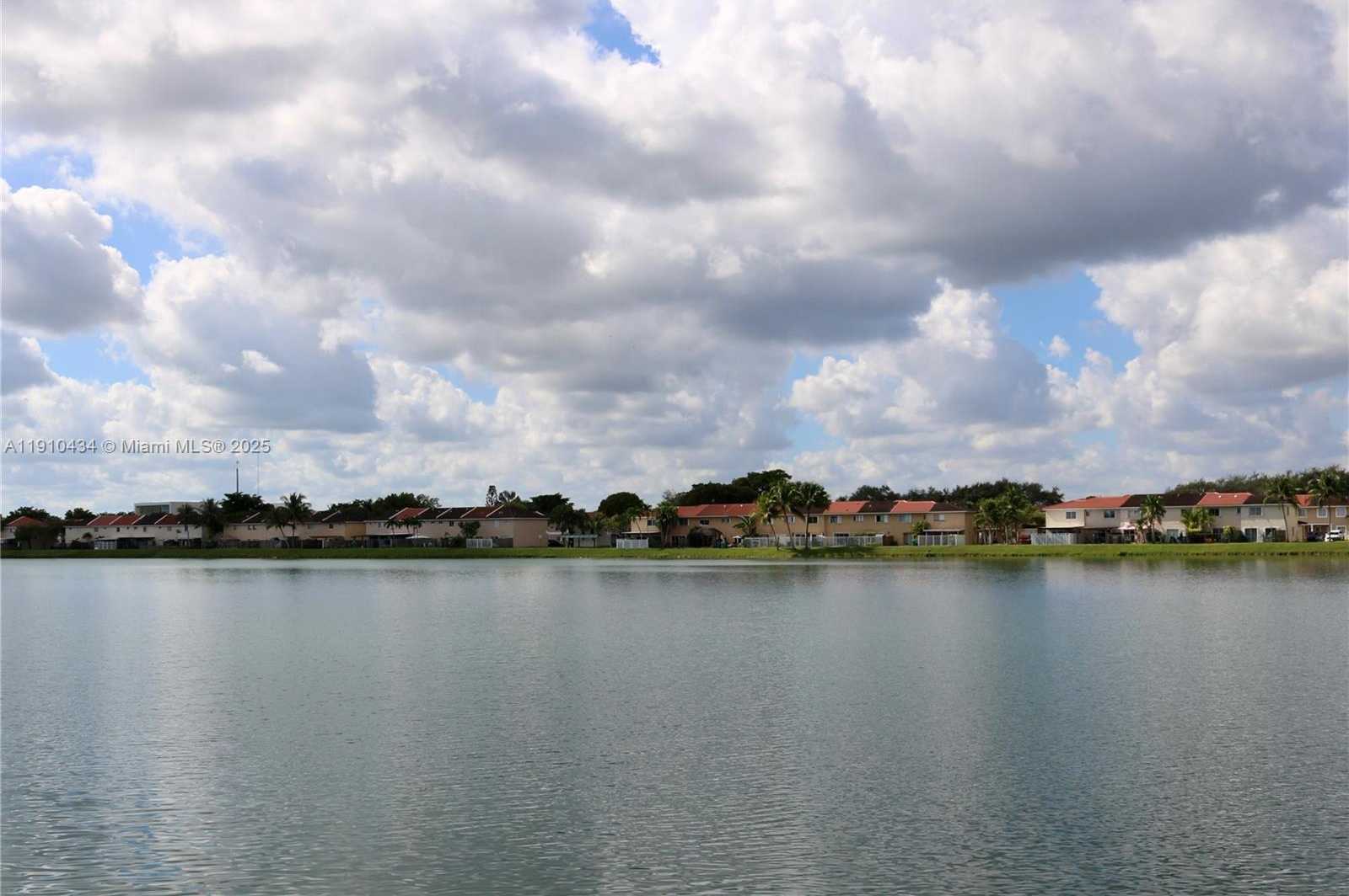 Small Image of 17406 SOUTH WEST 139TH CT, Miami Number 18