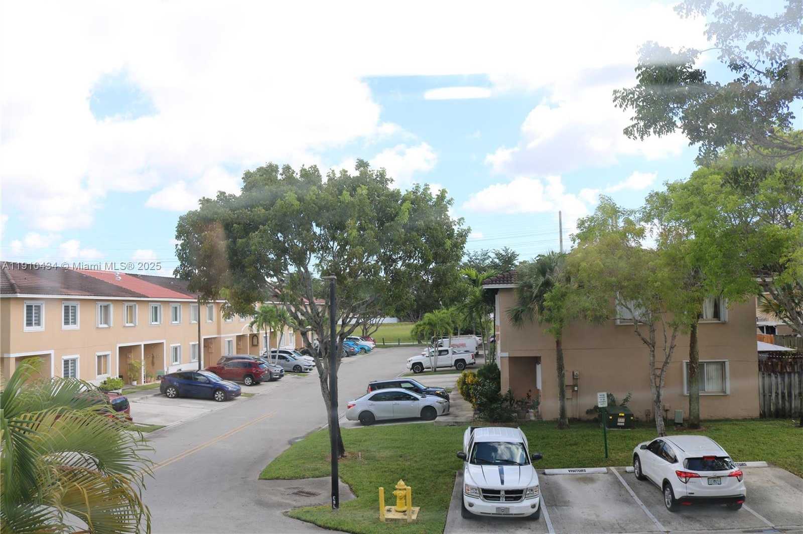Small Image of 17406 SOUTH WEST 139TH CT, Miami Number 28
