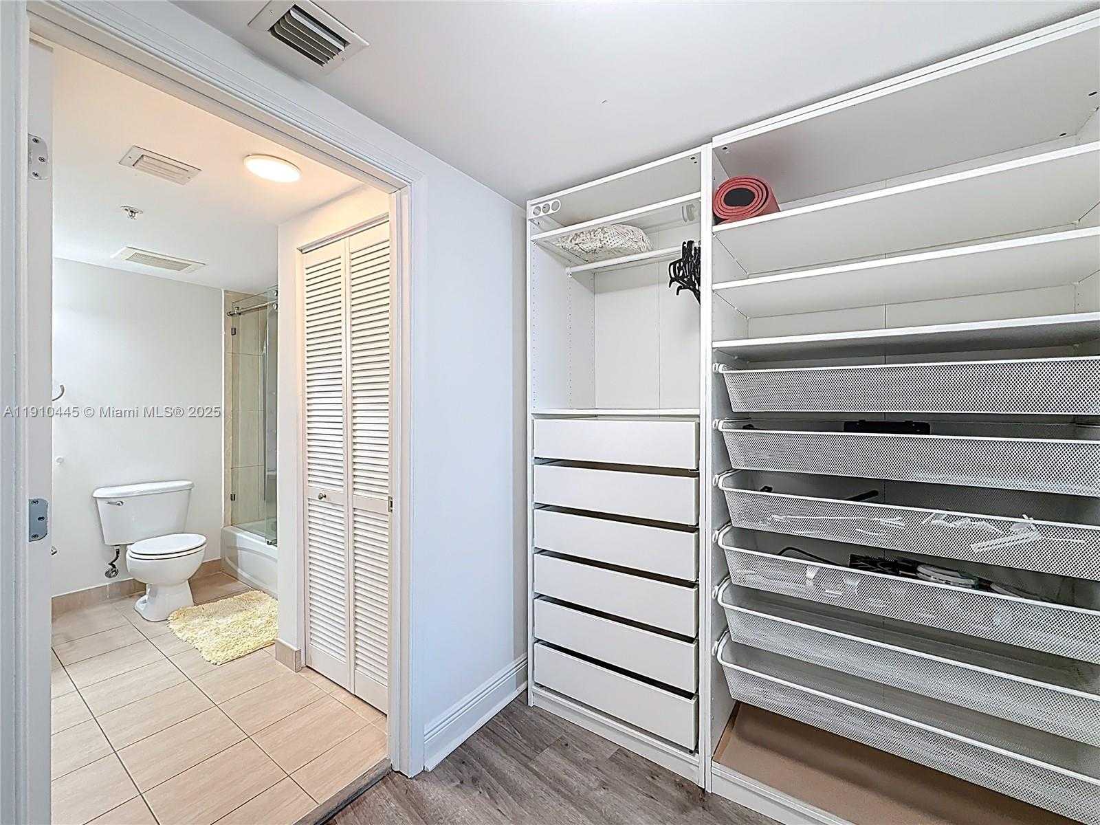 Small Image of 1750 NORTH BAYSHORE DR #5503, Miami Number 20