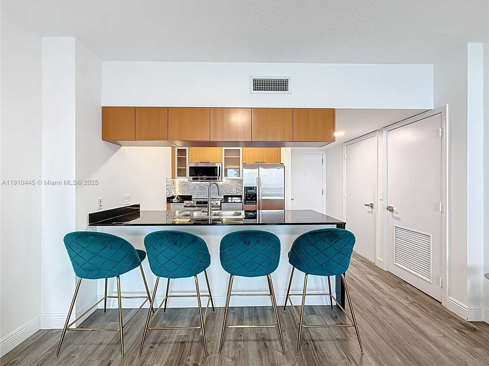 Small Image of 1750 NORTH BAYSHORE DR #5503, Miami Number 6