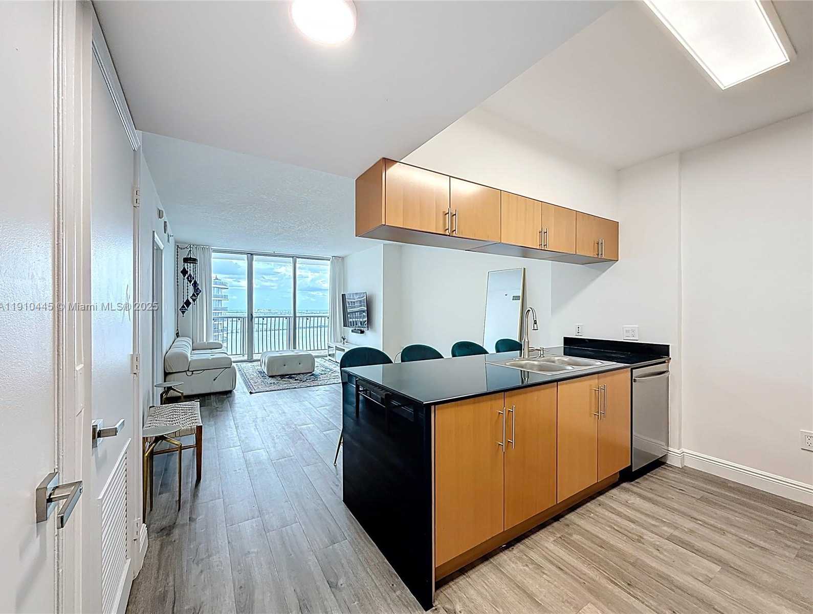 Small Image of 1750 NORTH BAYSHORE DR #5503, Miami Number 7