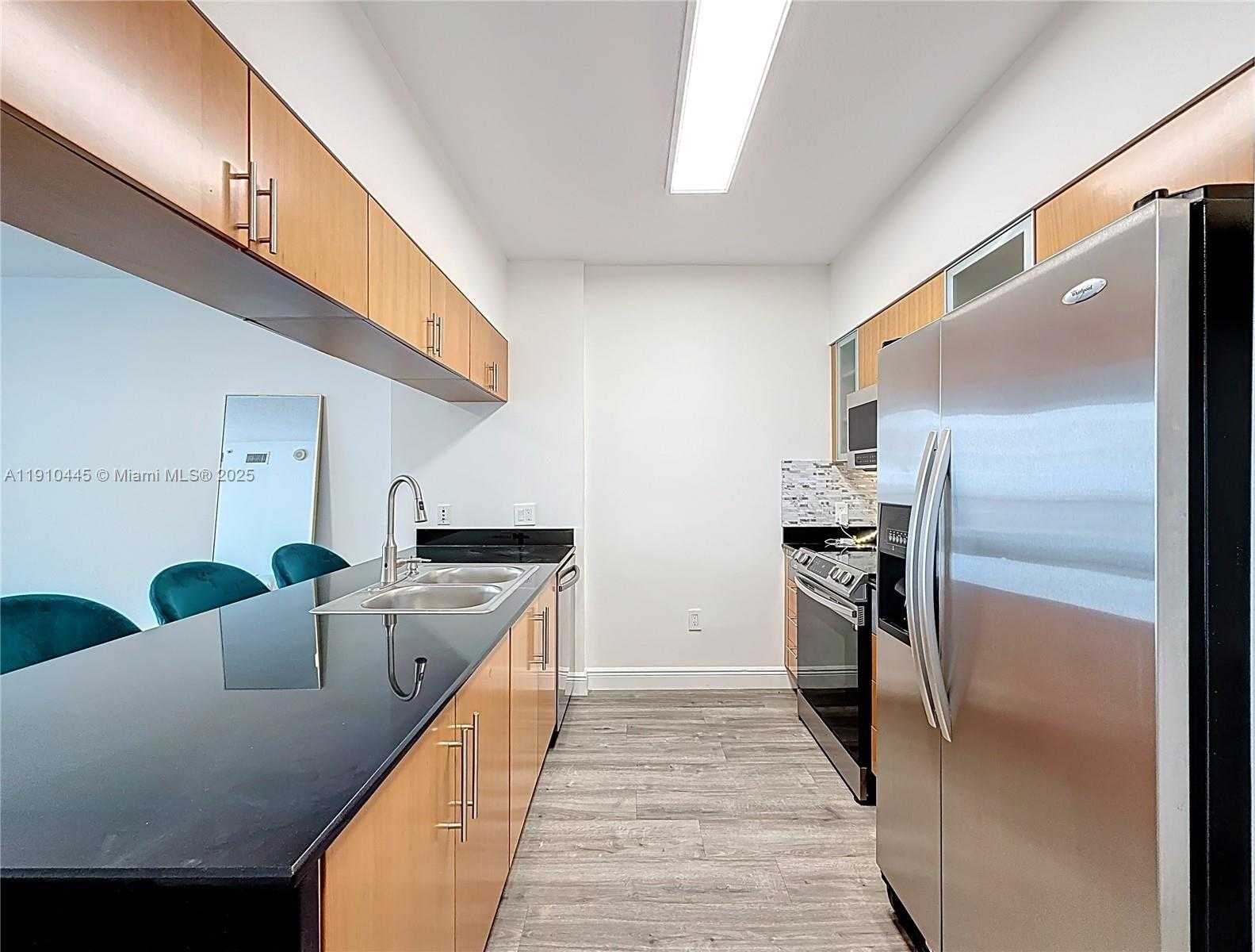 Small Image of 1750 NORTH BAYSHORE DR #5503, Miami Number 8