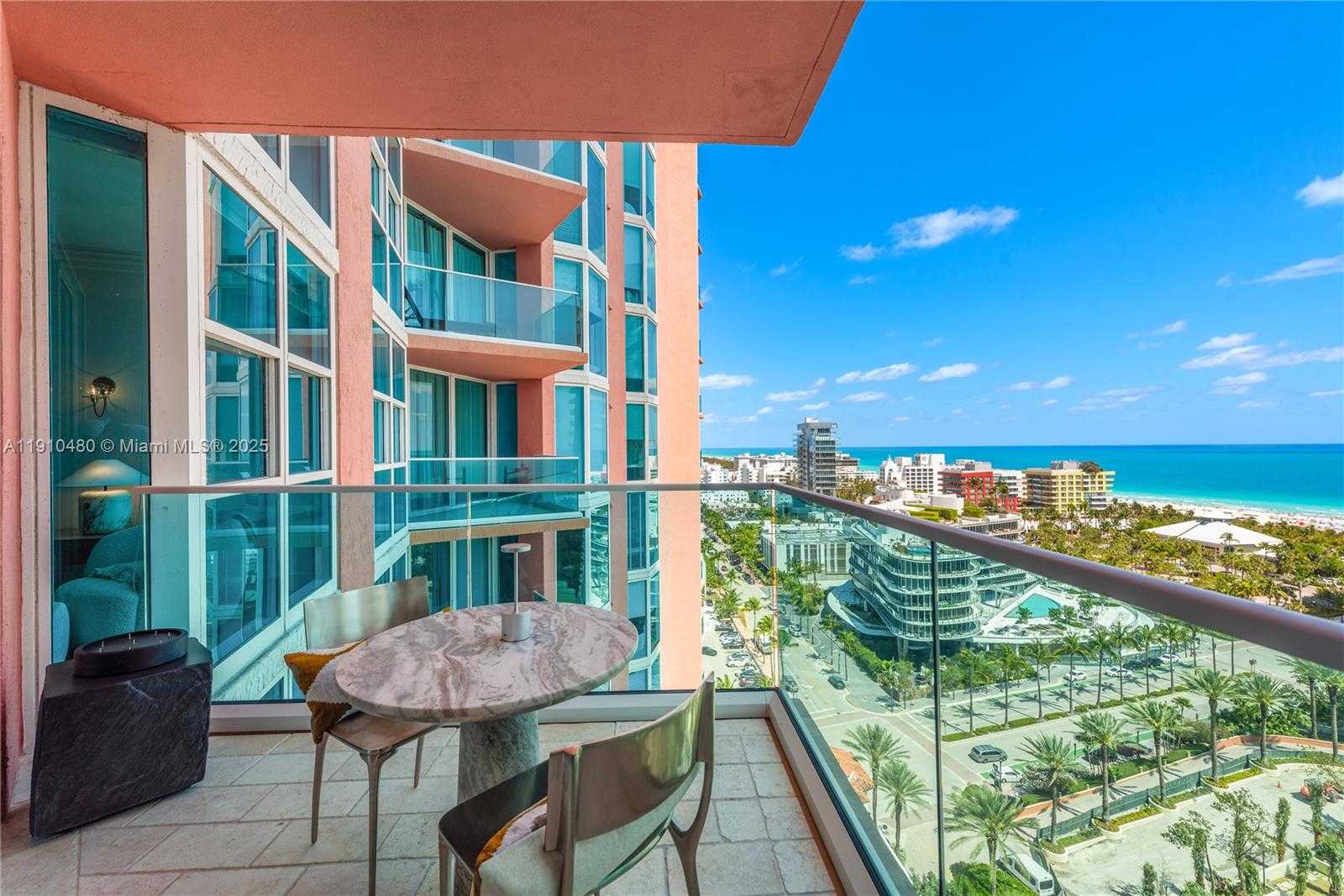 Small Image of 300 SOUTH POINTE DR #1702, Miami Beach Number 12