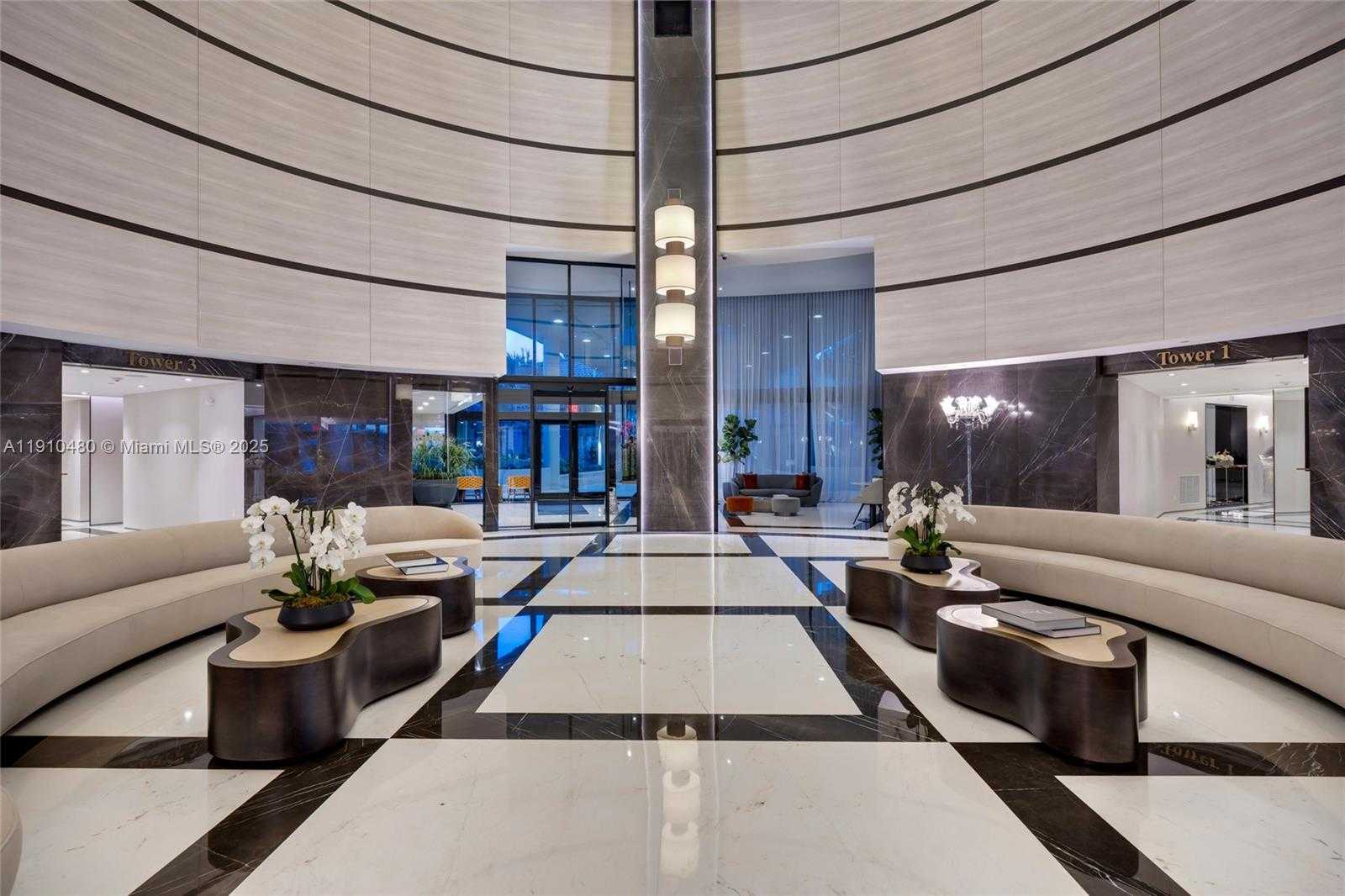 Small Image of 300 SOUTH POINTE DR #1702, Miami Beach Number 39