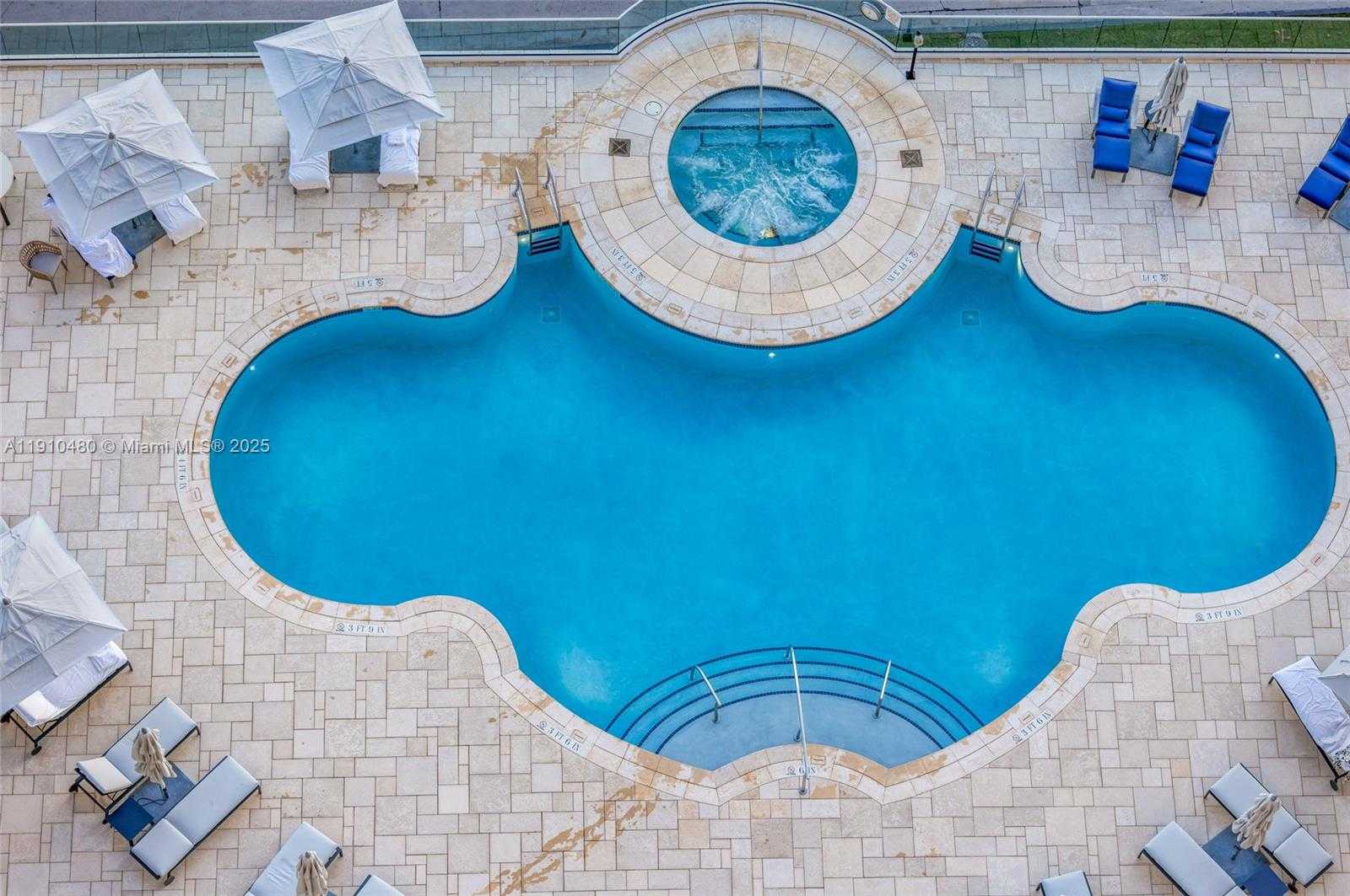 Small Image of 300 SOUTH POINTE DR #1702, Miami Beach Number 43