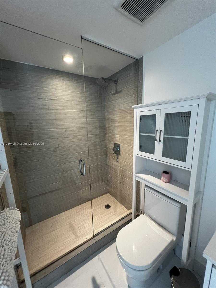 Small Image of 330 SUNNY ISLES BLVD #5-1008, Sunny Isles Beach Number 25