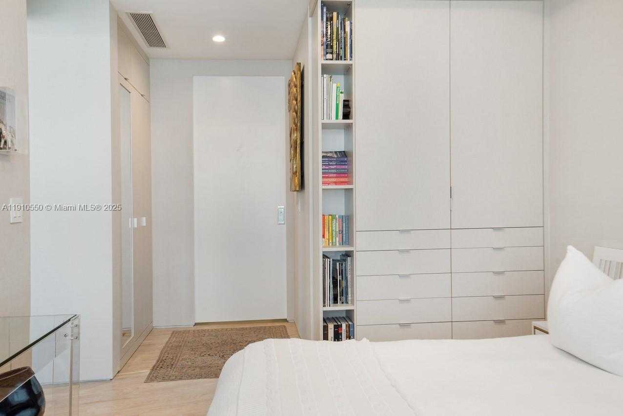 Small Image of 1300 MONAD TER #7C, Miami Beach Number 14