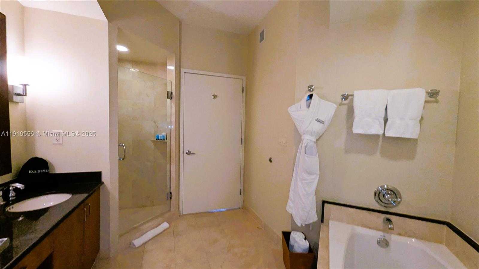 Small Image of 18001 COLLINS AVE #2114 2115, Sunny Isles Beach Number 18