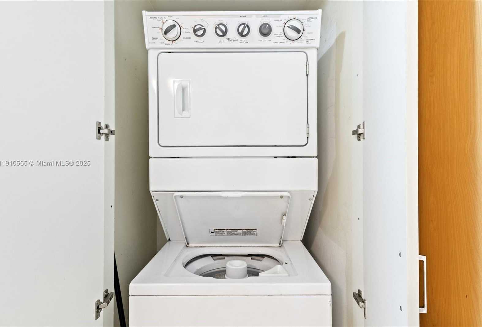 Small Image of 350 SOUTH MIAMI AVE #1805, Miami Number 28