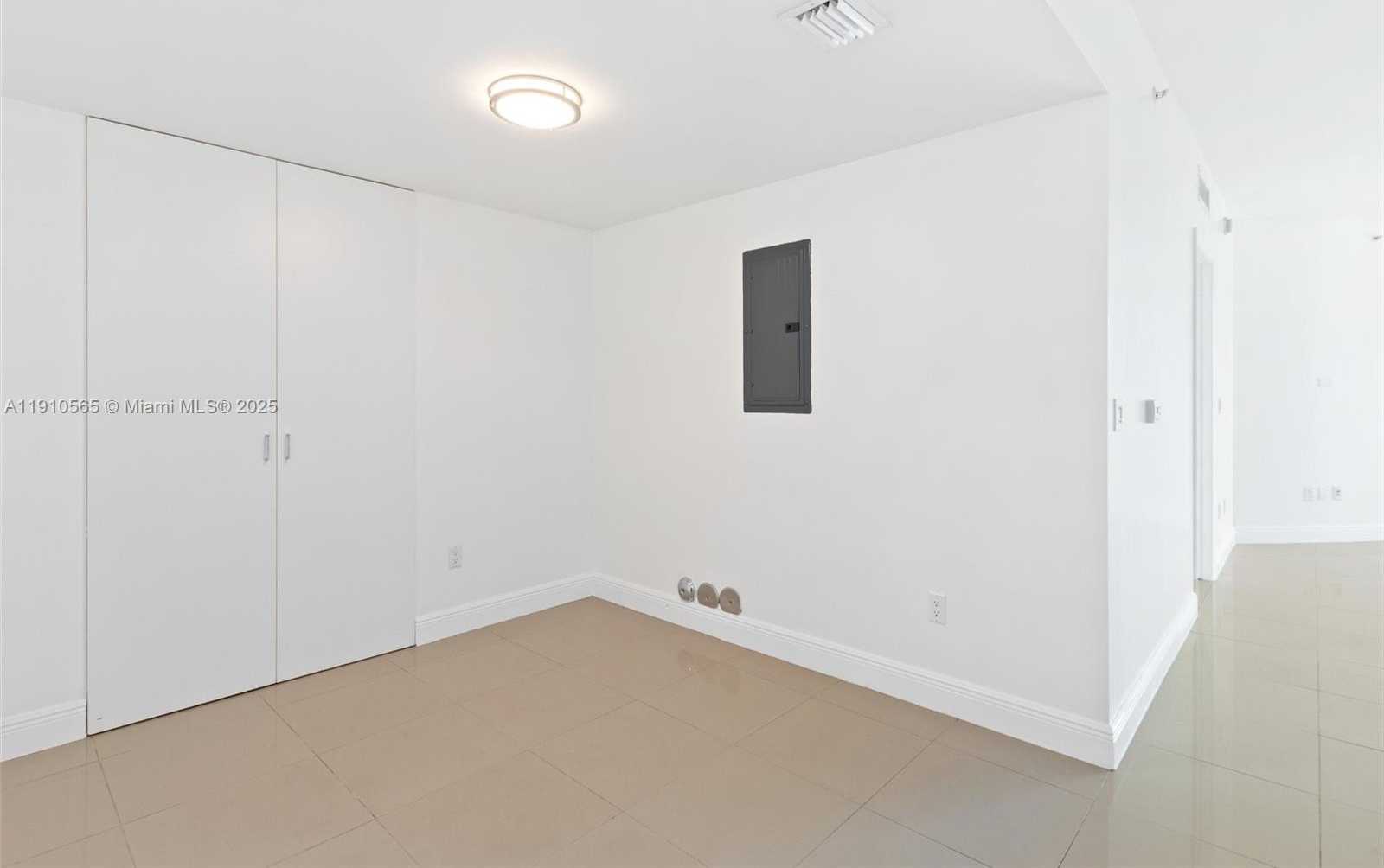 Small Image of 350 SOUTH MIAMI AVE #1805, Miami Number 7