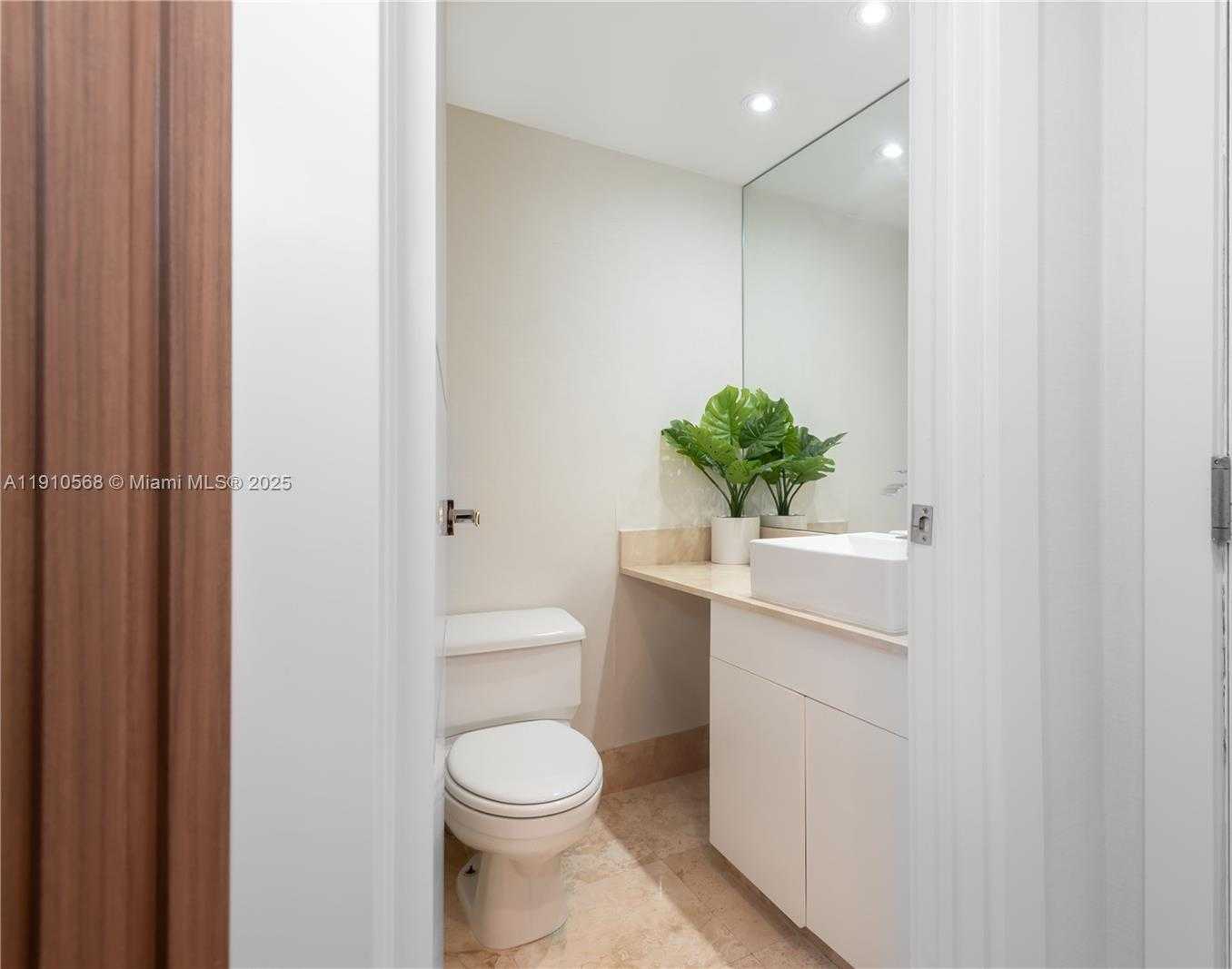 Small Image of 701 BRICKELL KEY BLVD #1912, Miami Number 13