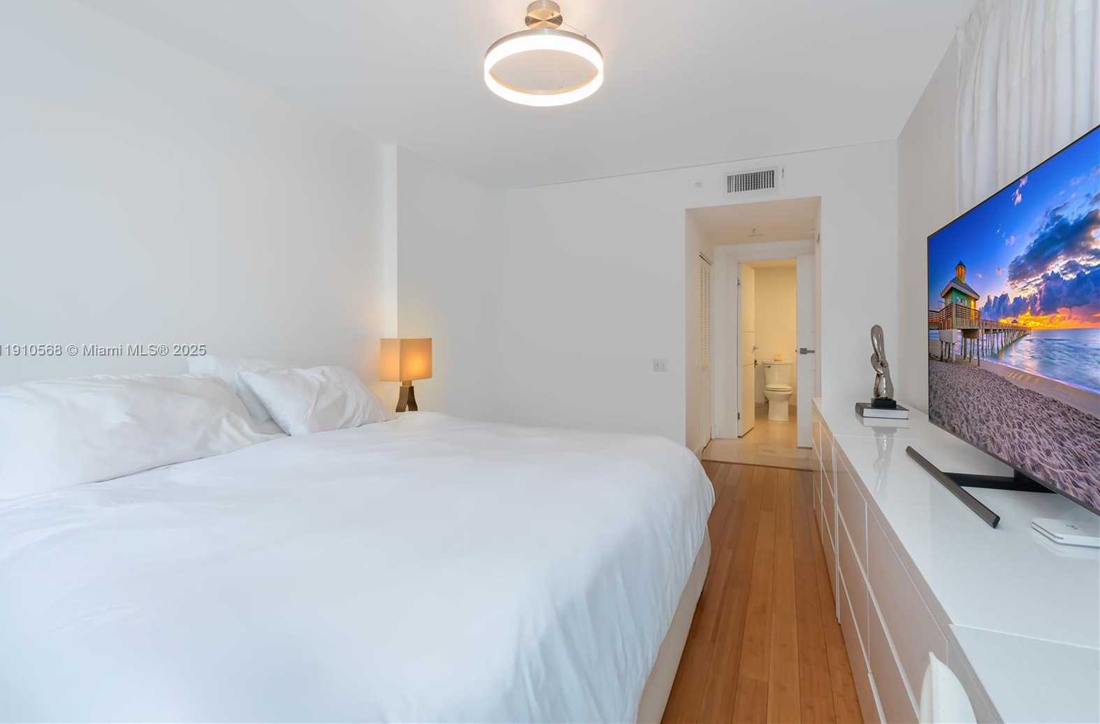 Small Image of 701 BRICKELL KEY BLVD #1912, Miami Number 22