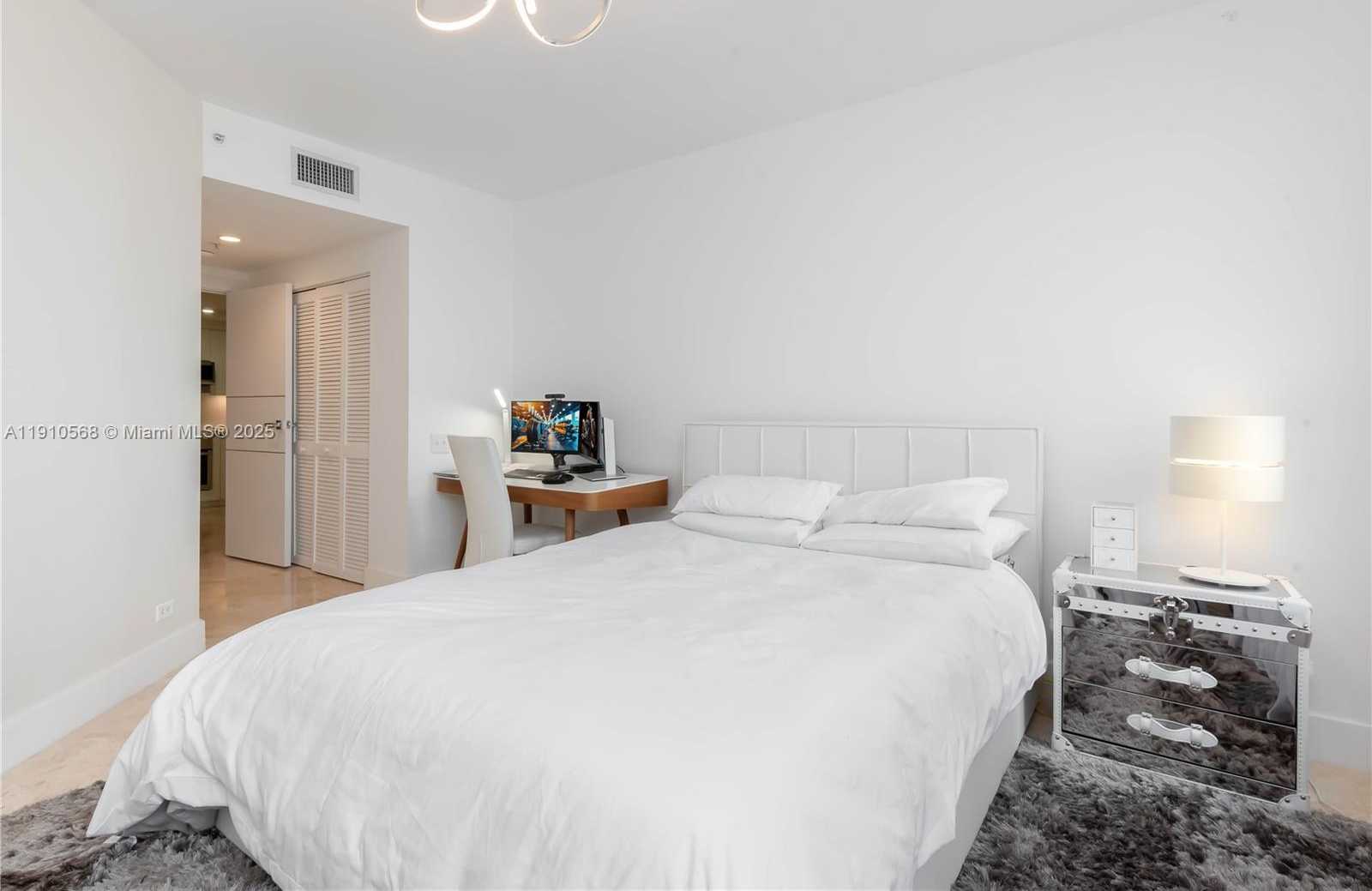 Small Image of 701 BRICKELL KEY BLVD #1912, Miami Number 25