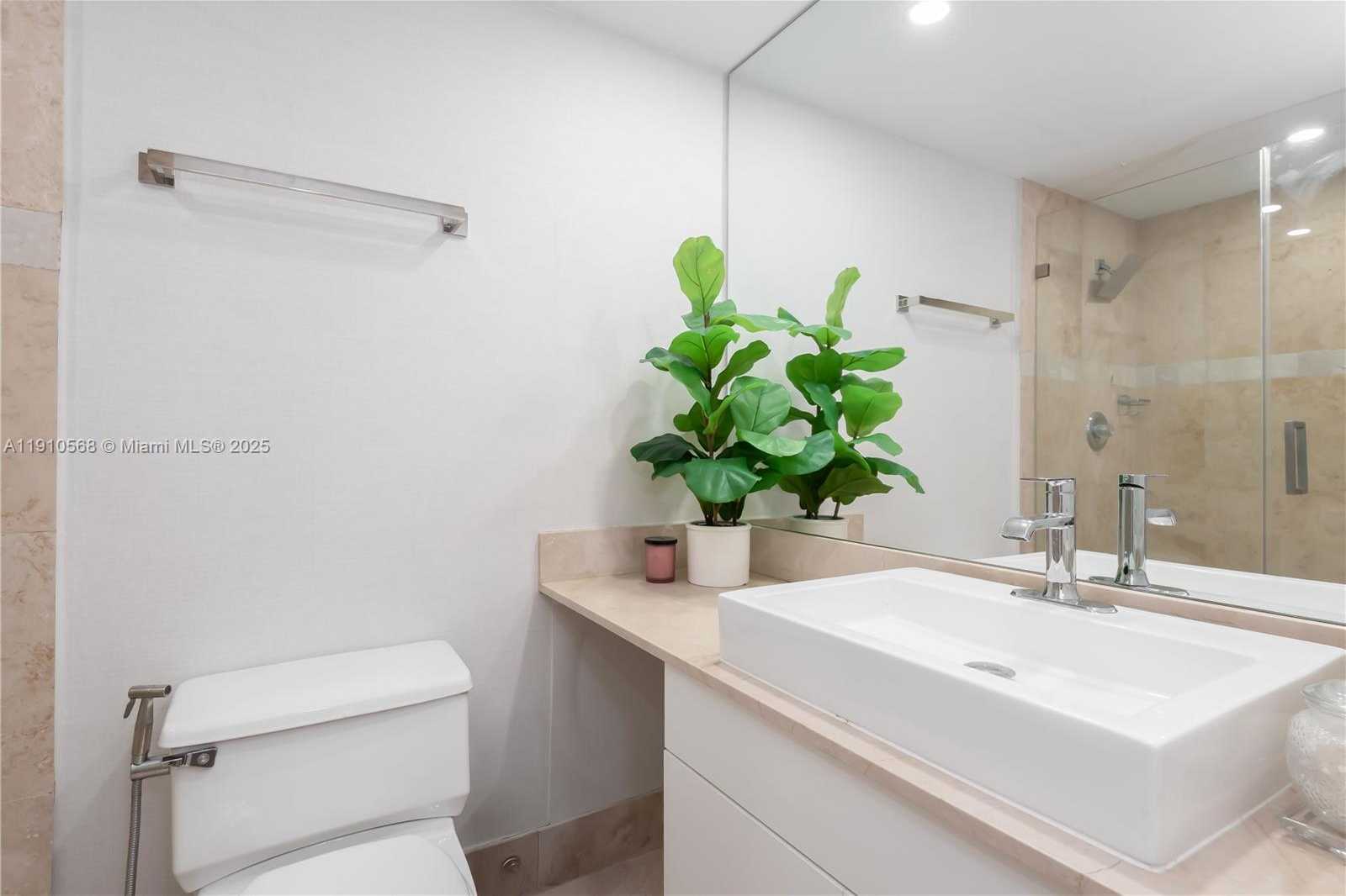 Small Image of 701 BRICKELL KEY BLVD #1912, Miami Number 28