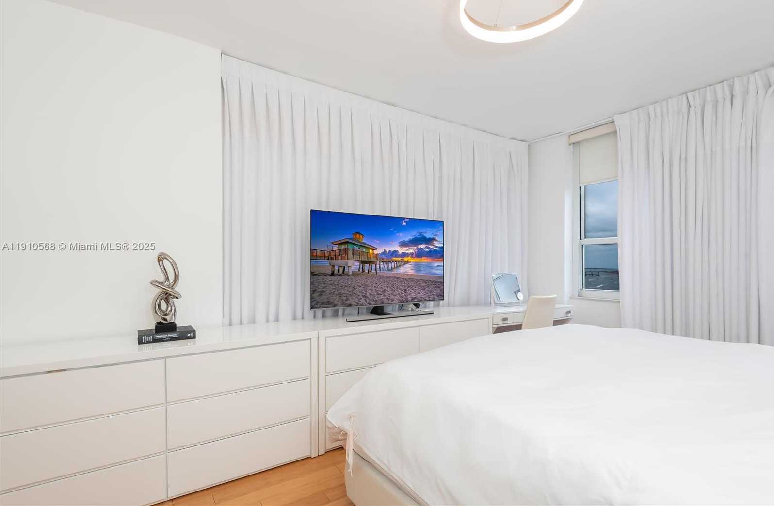 Small Image of 701 BRICKELL KEY BLVD #1912, Miami Number 30