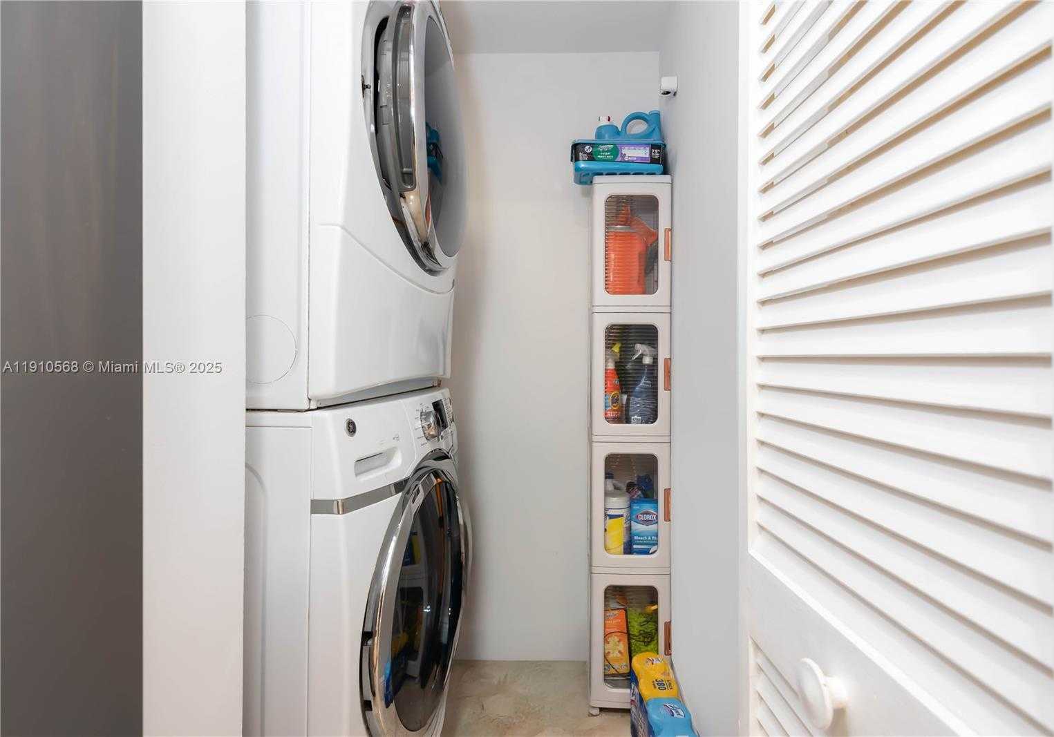 Small Image of 701 BRICKELL KEY BLVD #1912, Miami Number 33