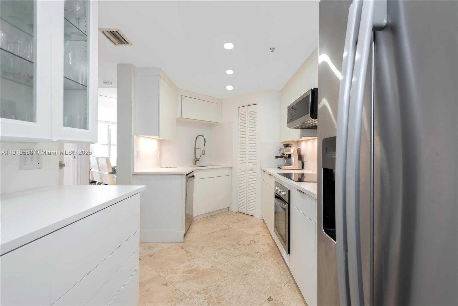 Small Image of 701 BRICKELL KEY BLVD #1912, Miami Number 37