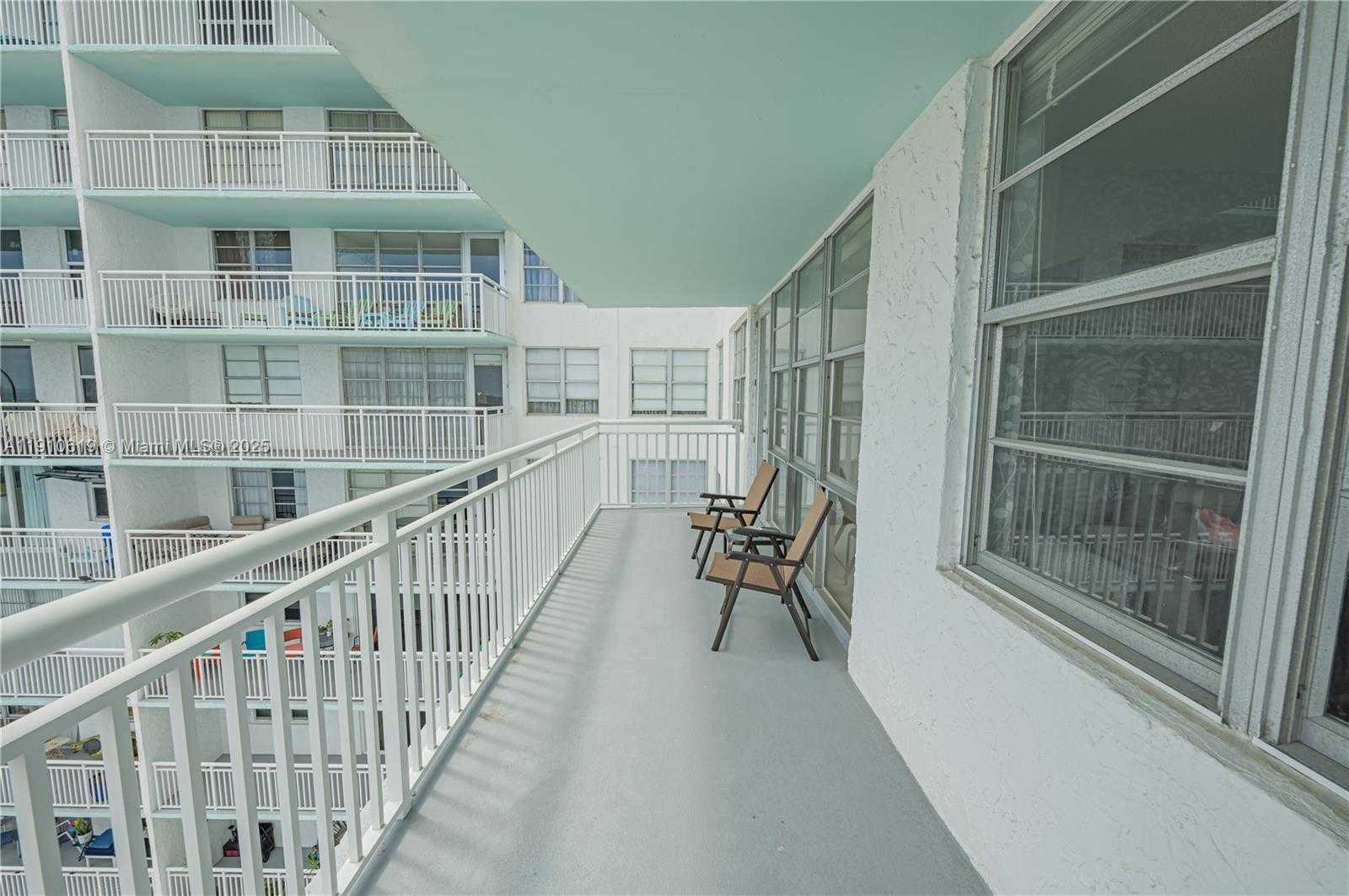 Small Image of 301 174TH ST #1917, Sunny Isles Beach Number 12