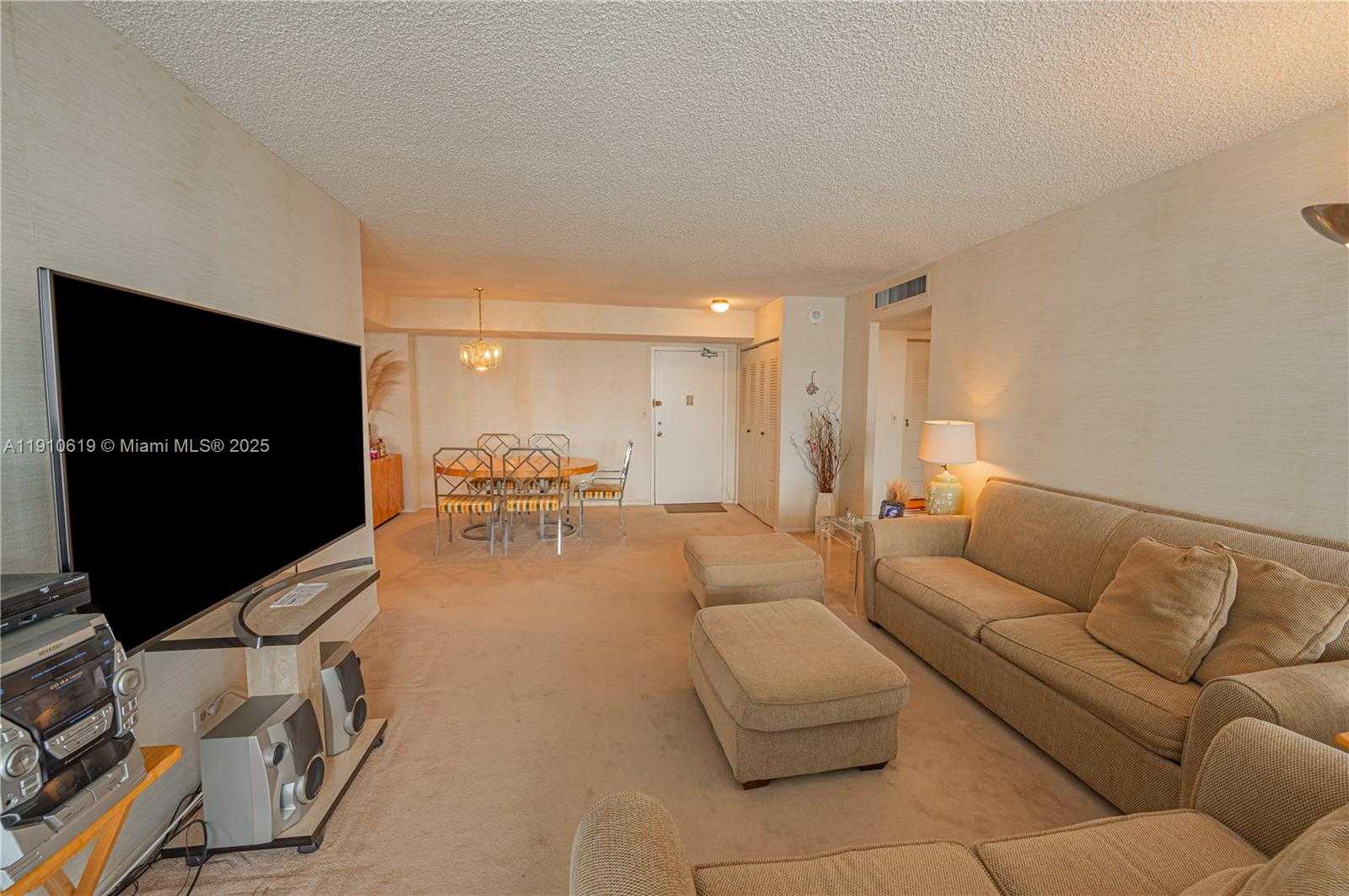 Small Image of 301 174TH ST #1917, Sunny Isles Beach Number 3