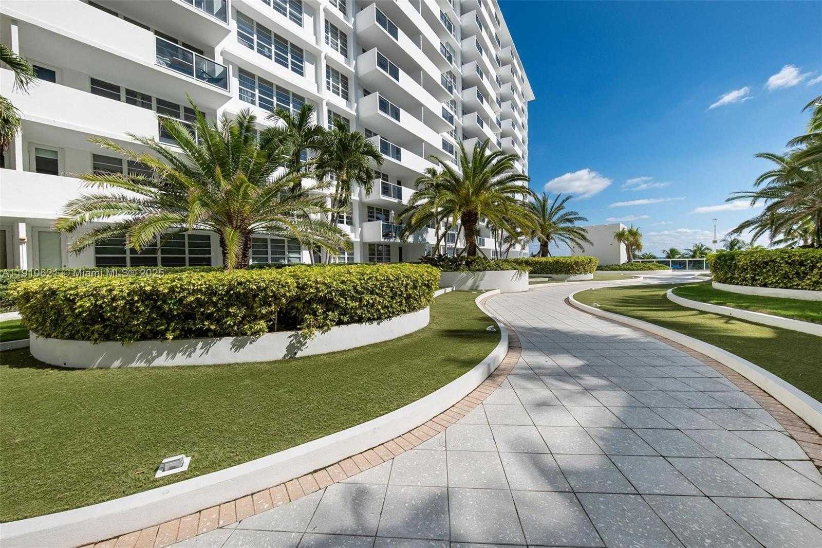 Small Image of 100 LINCOLN RD #624, Miami Beach Number 15