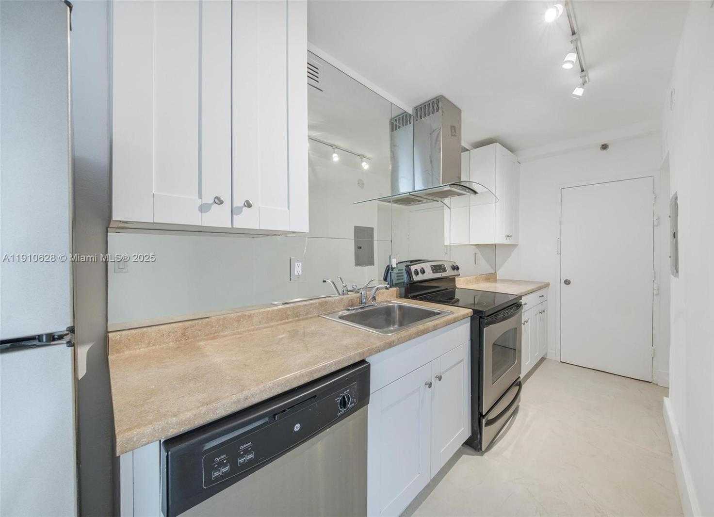 Small Image of 100 LINCOLN RD #626, Miami Beach Number 10