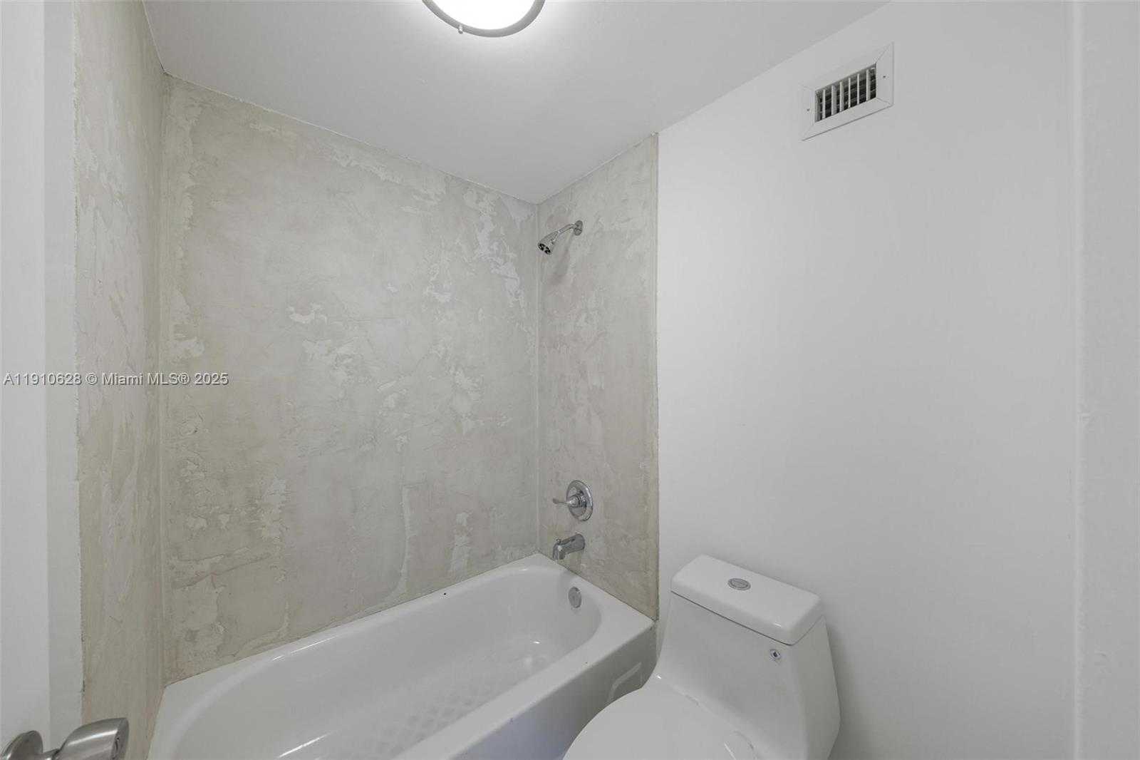 Small Image of 100 LINCOLN RD #626, Miami Beach Number 11