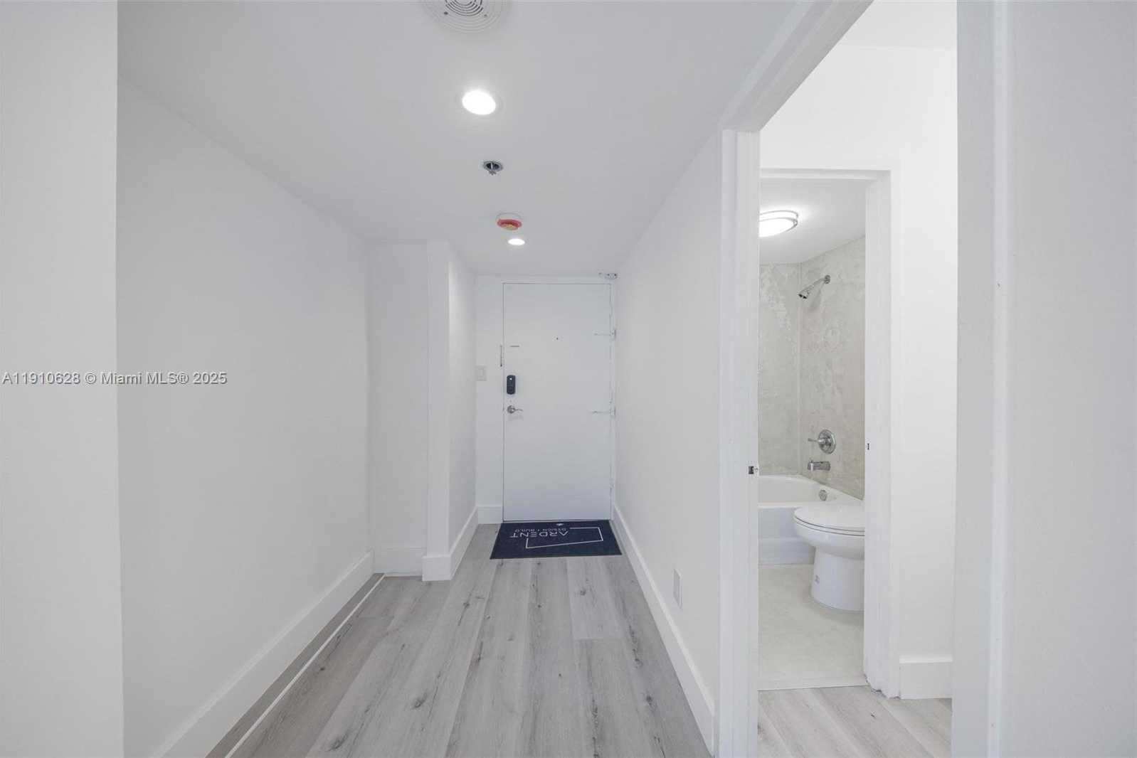 Small Image of 100 LINCOLN RD #626, Miami Beach Number 14