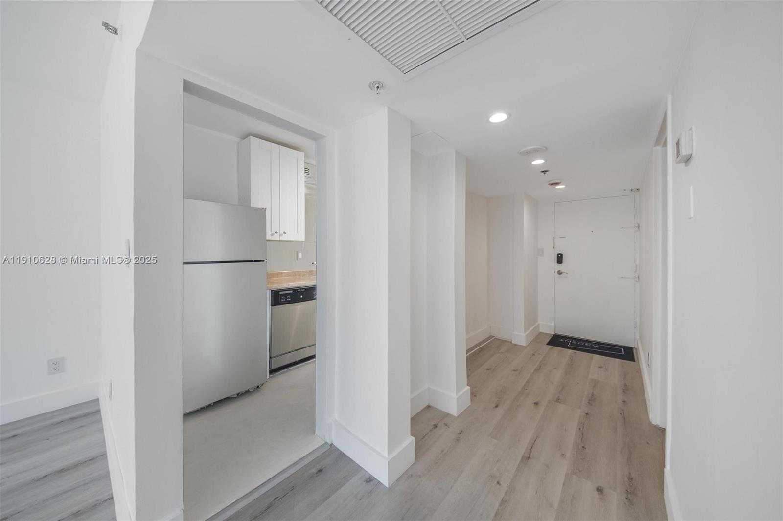 Small Image of 100 LINCOLN RD #626, Miami Beach Number 8