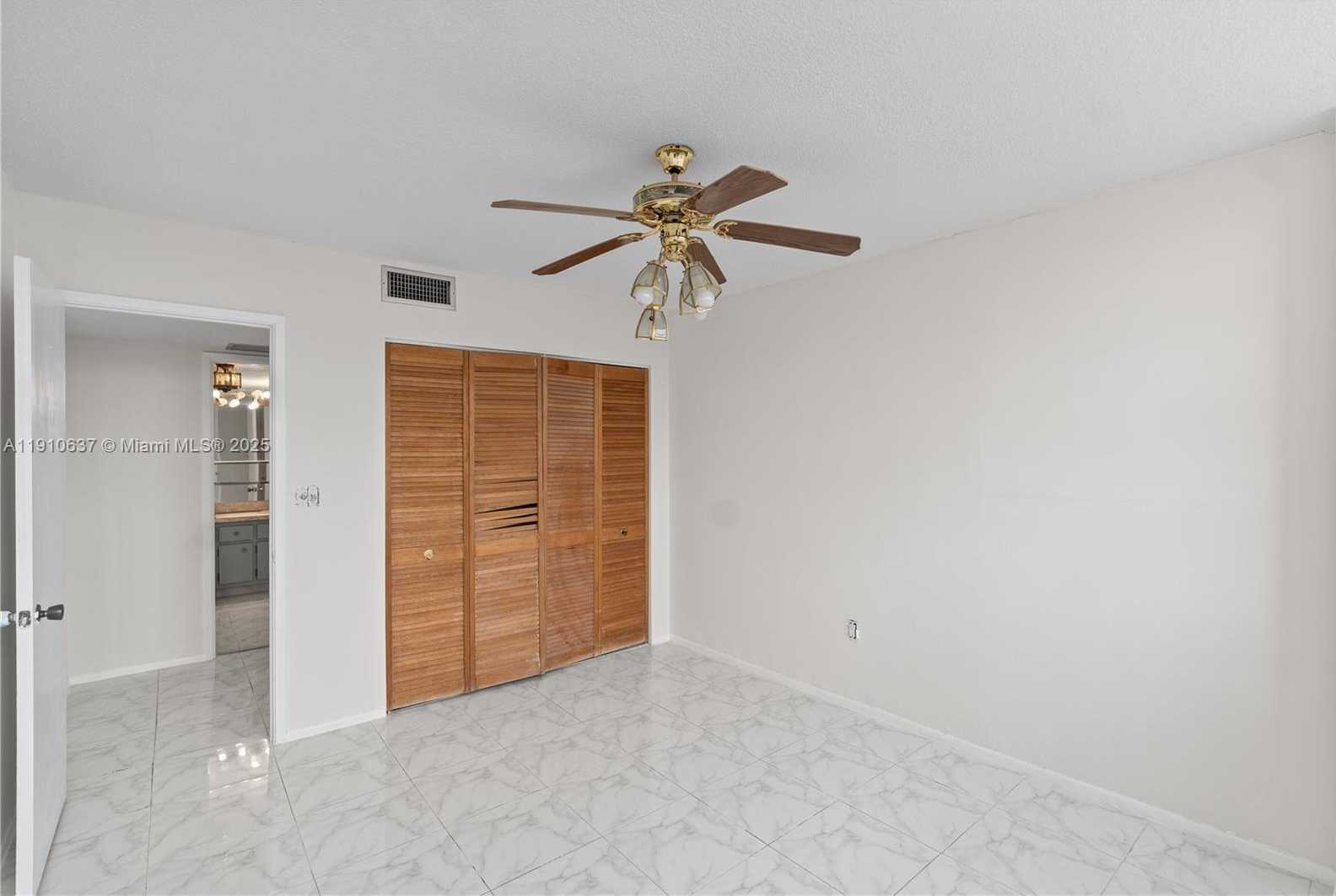 Small Image of 1351 NORTH EAST MIAMI GARDENS DR #406E, Miami Number 12