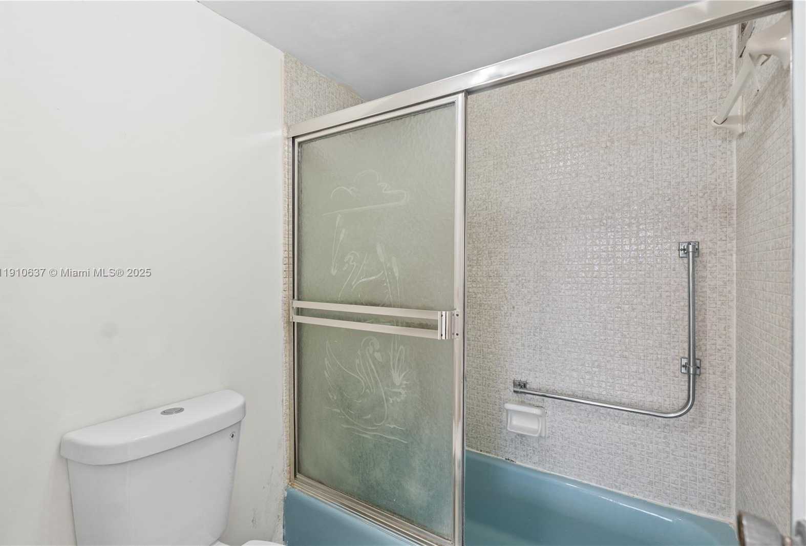 Small Image of 1351 NORTH EAST MIAMI GARDENS DR #406E, Miami Number 22