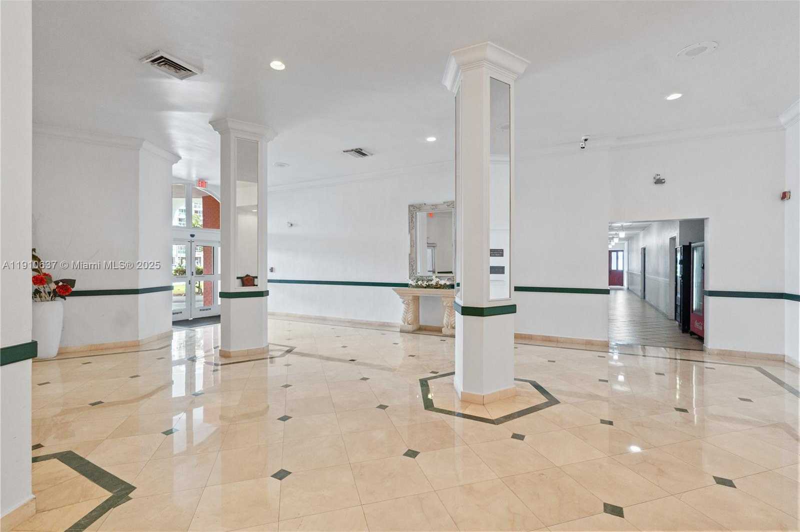 Small Image of 1351 NORTH EAST MIAMI GARDENS DR #406E, Miami Number 28