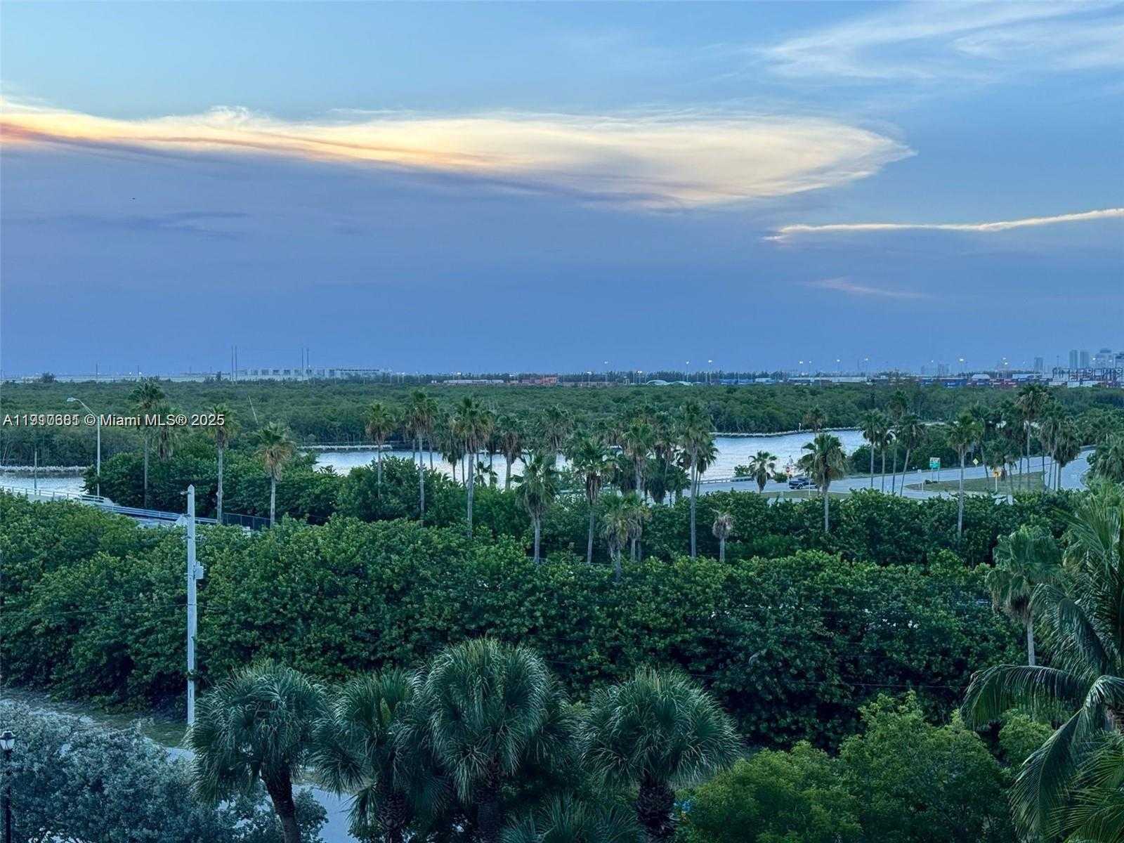 Small Image of 6051 NORTH OCEAN DR #603, Hollywood Number 22