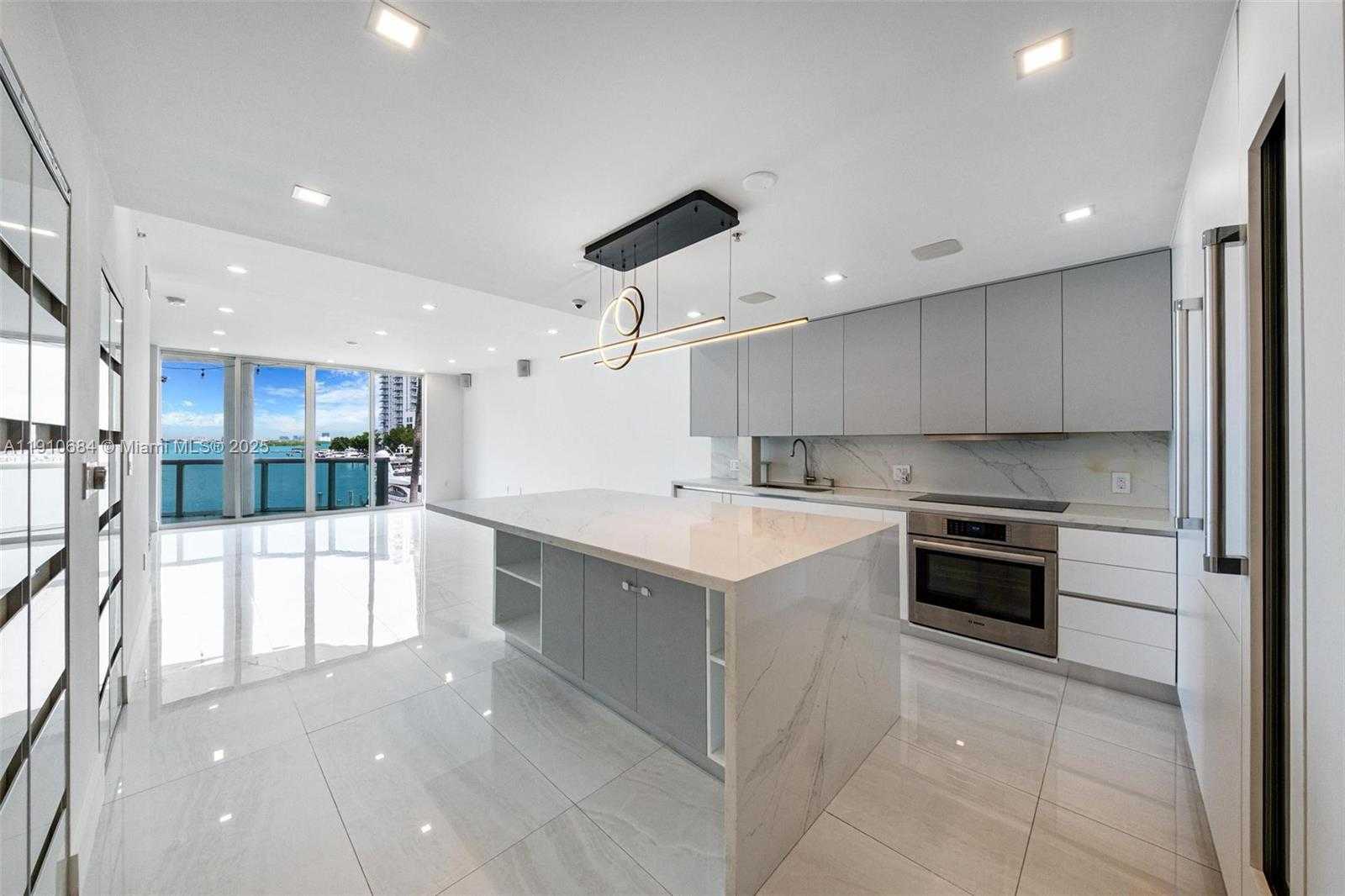 Small Image of 7918 HARBOUR ISLAND DR #207, North Bay Village Number 10