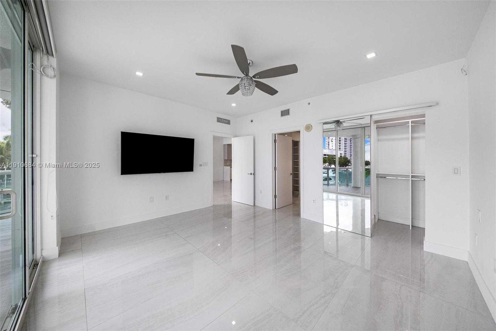 Small Image of 7918 HARBOUR ISLAND DR #207, North Bay Village Number 20