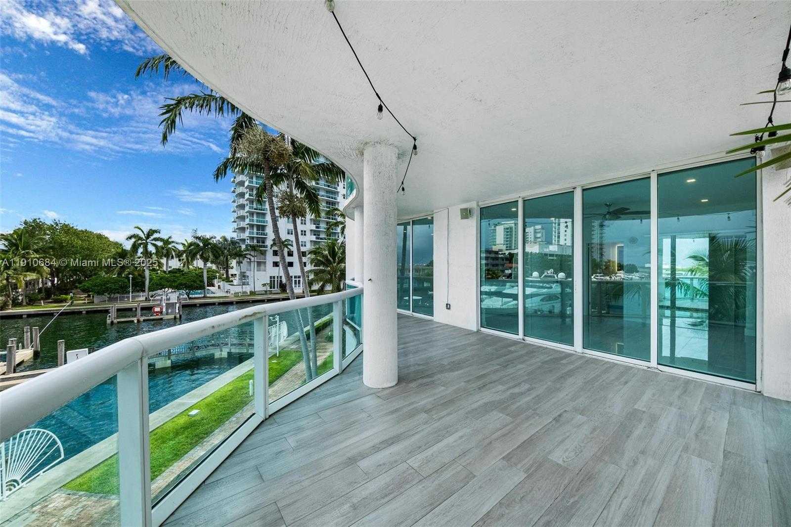 Small Image of 7918 HARBOUR ISLAND DR #207, North Bay Village Number 6