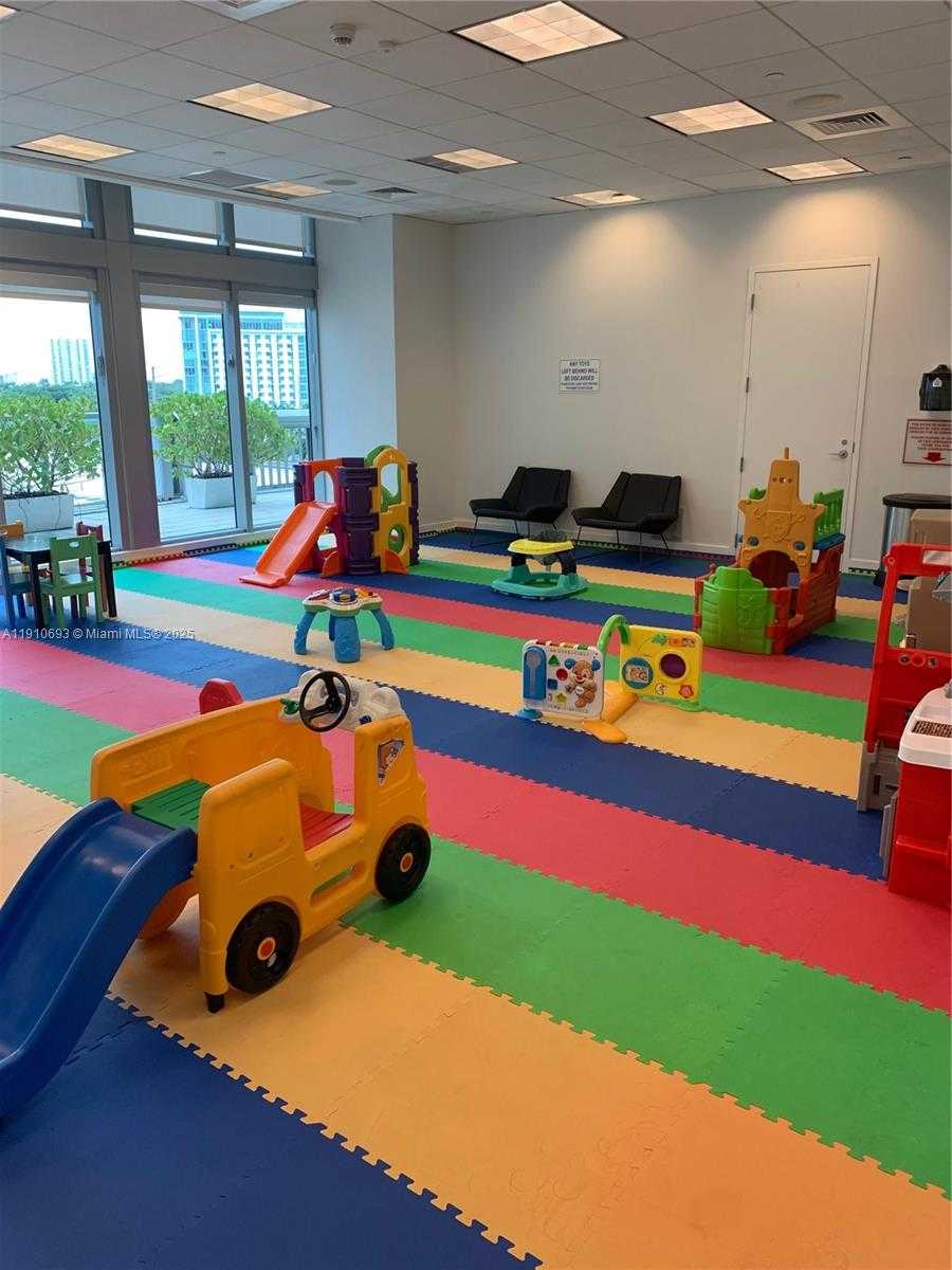 Small Image of 79 SOUTH WEST 12TH ST #1002-S, Miami Number 22