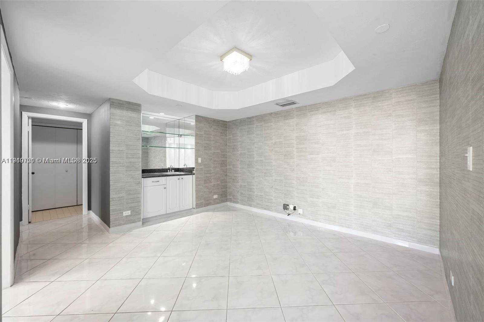 Small Image of 20191 EAST COUNTRY CLUB DR #2603, Aventura Number 5