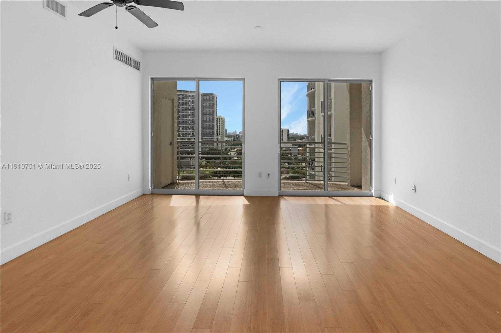 Small Image of 1830 RADIUS DR #1119, Hollywood Number 8