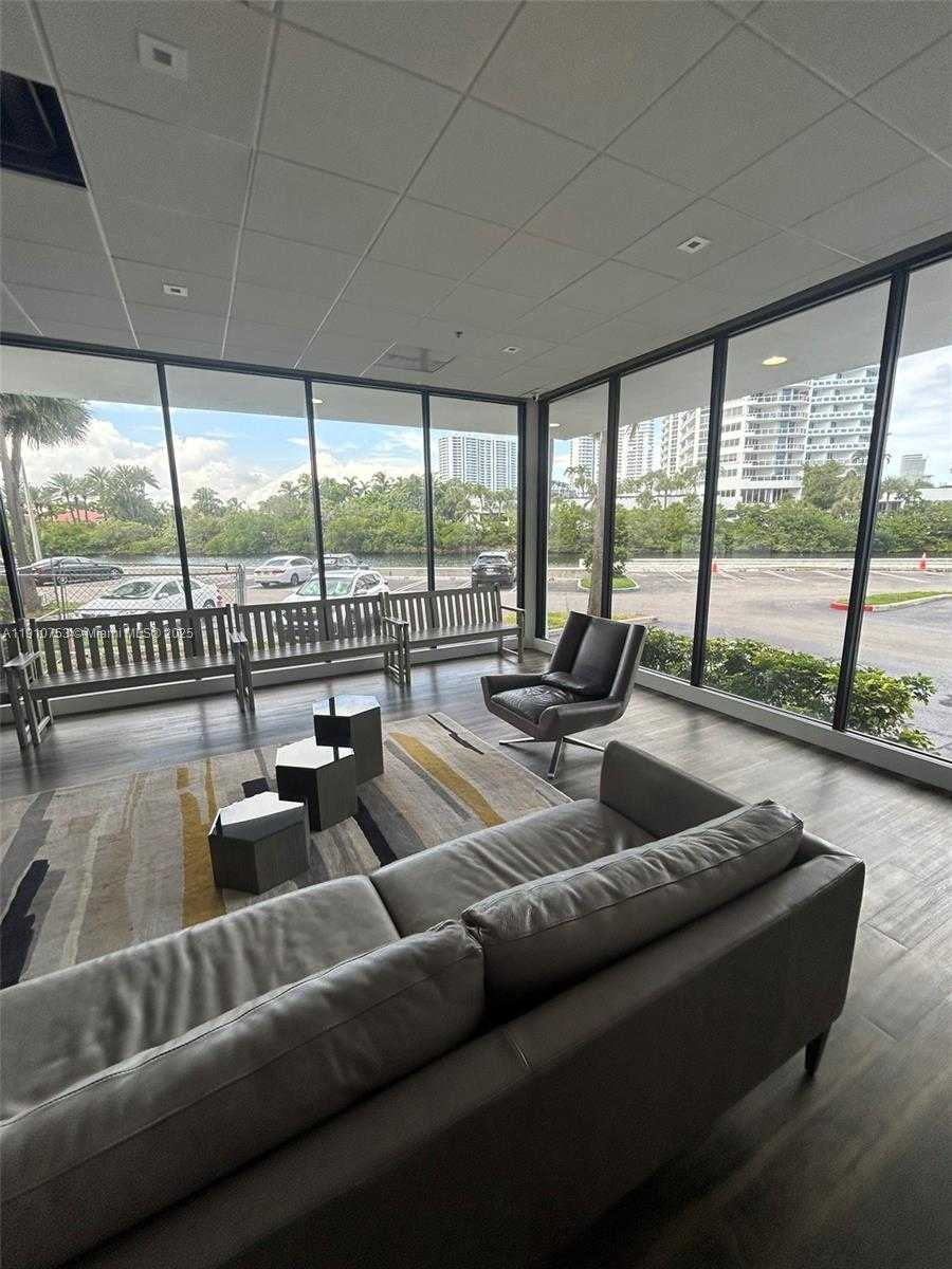 Small Image of 20515 EAST COUNTRY CLUB DR #1042, Aventura Number 17