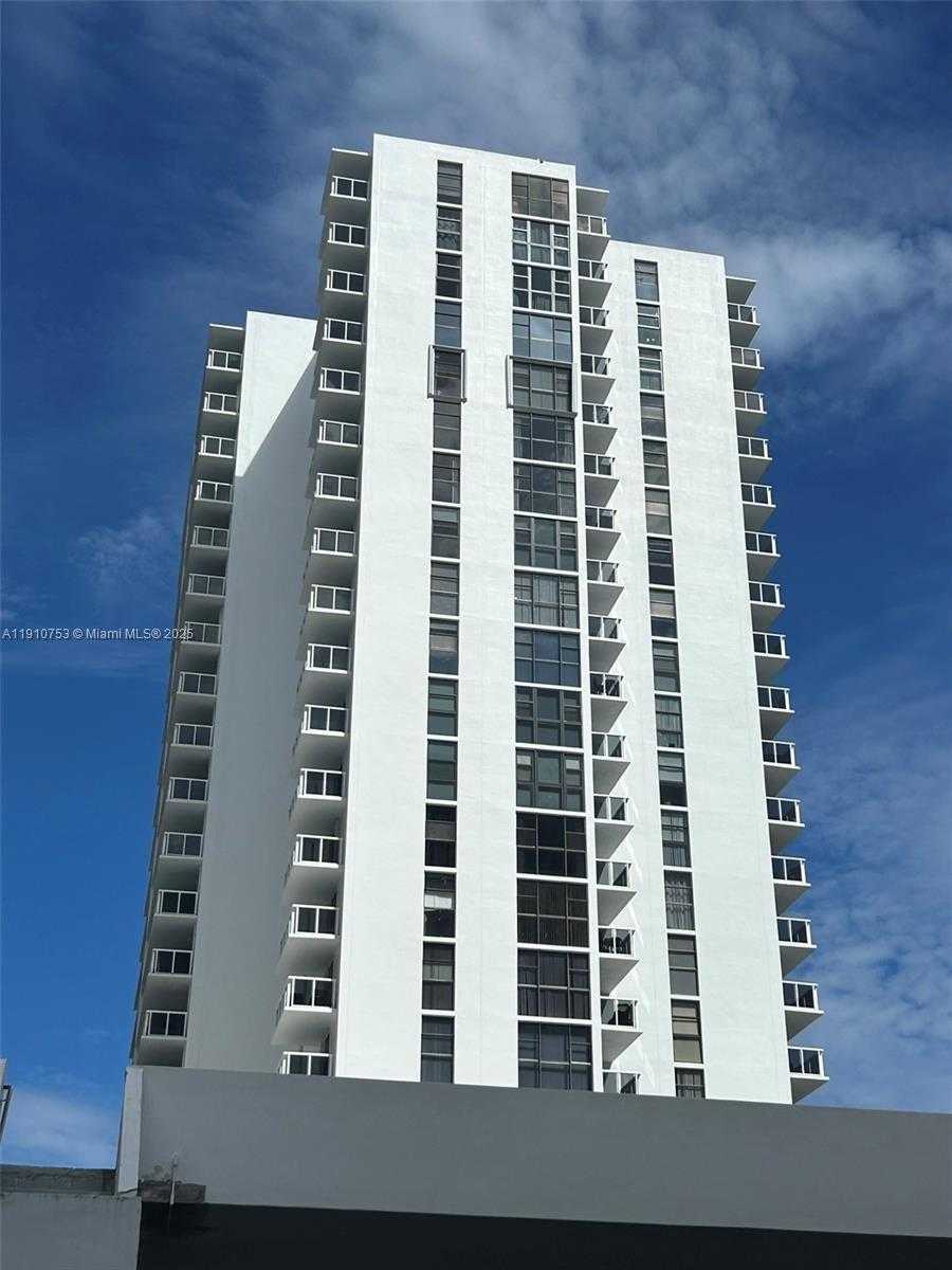 Small Image of 20515 EAST COUNTRY CLUB DR #1042, Aventura Number 2