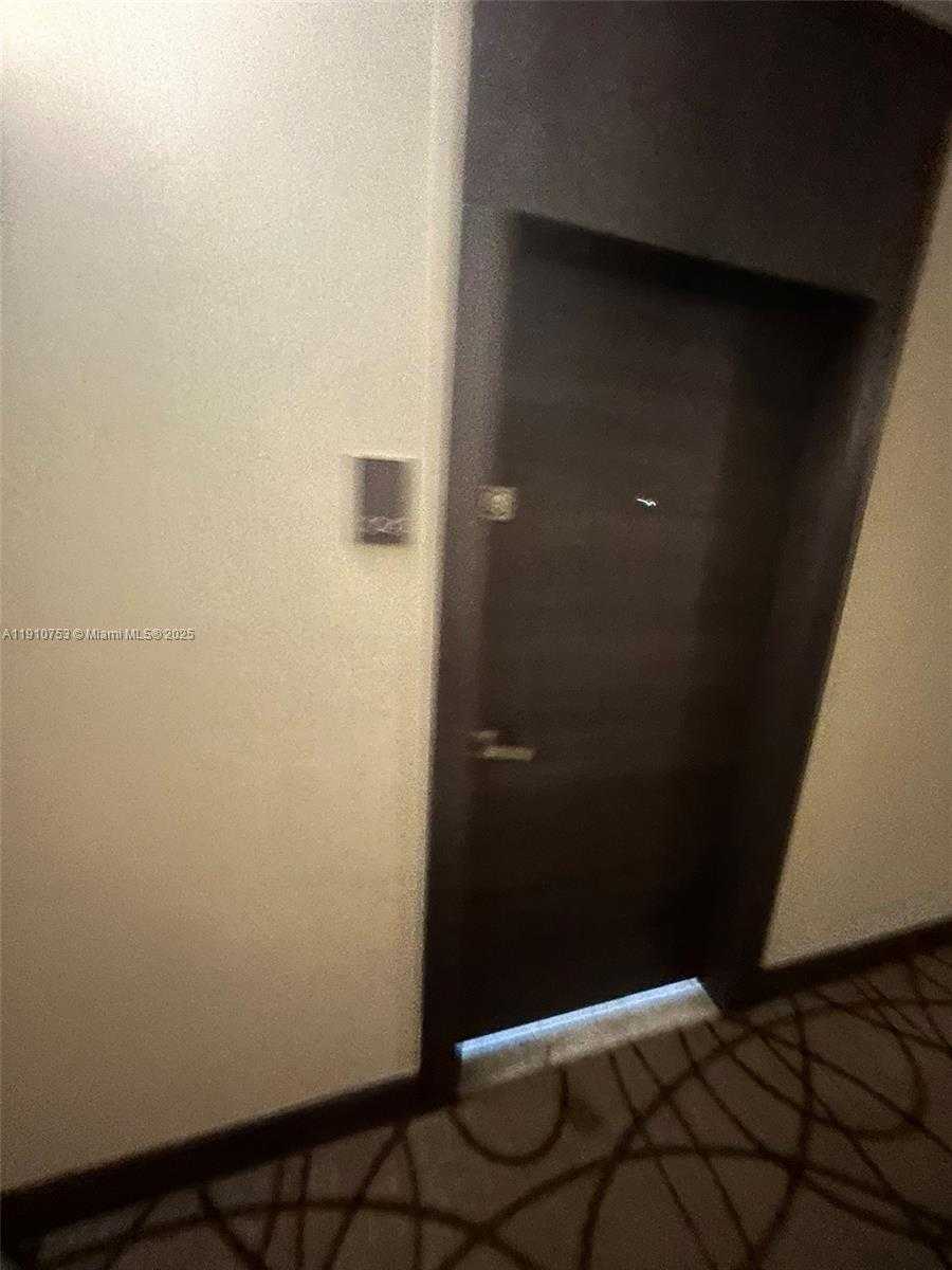 Small Image of 20515 EAST COUNTRY CLUB DR #1042, Aventura Number 24