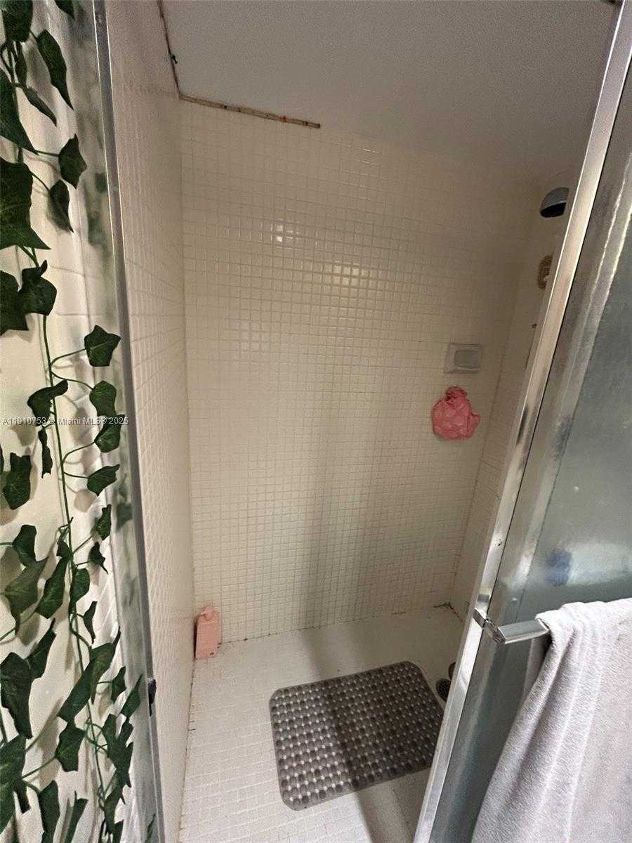 Small Image of 20515 EAST COUNTRY CLUB DR #1042, Aventura Number 30