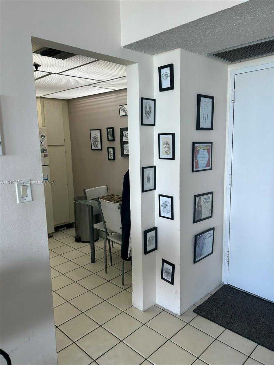 Small Image of 20515 EAST COUNTRY CLUB DR #1042, Aventura Number 34