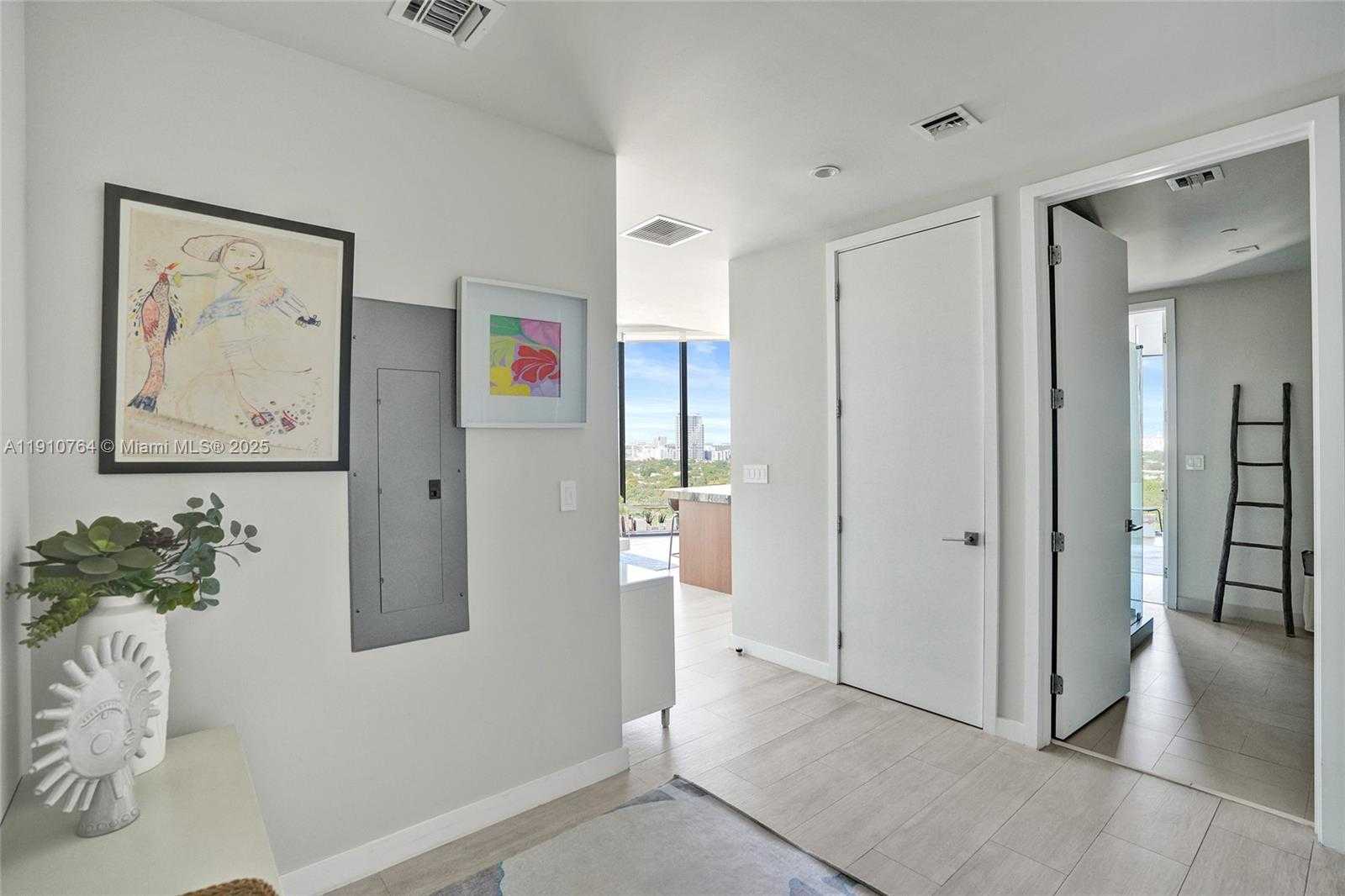 Small Image of 2831 SOUTH BAYSHORE DR #1808, Miami Number 15