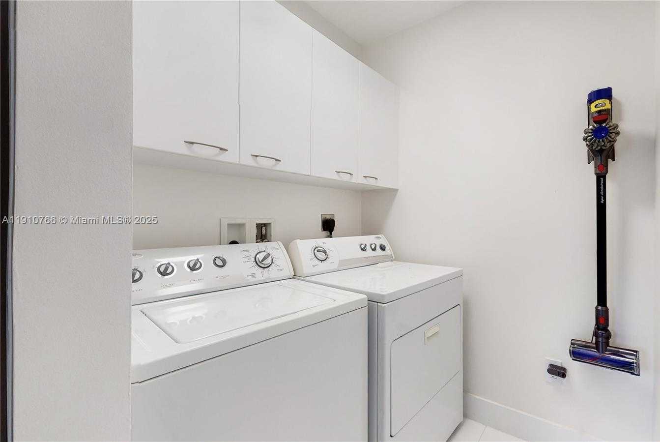Small Image of 15811 COLLINS AVE #504, Sunny Isles Beach Number 17