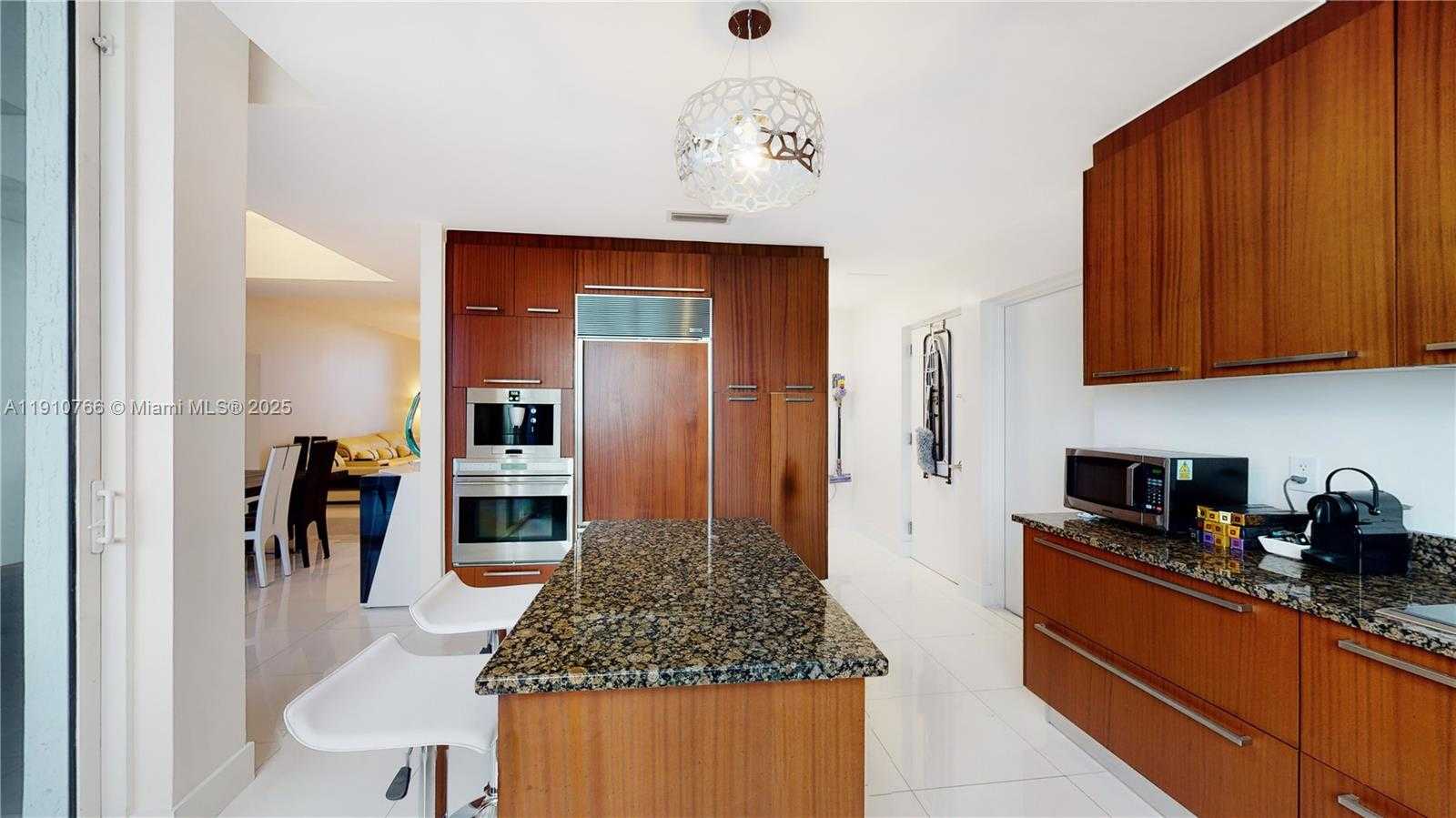 Small Image of 15811 COLLINS AVE #504, Sunny Isles Beach Number 4