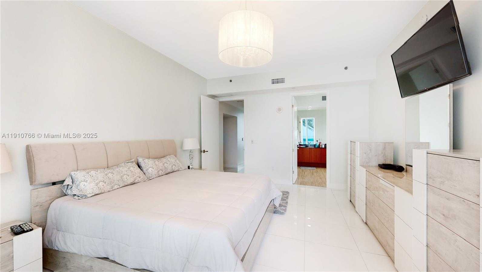 Small Image of 15811 COLLINS AVE #504, Sunny Isles Beach Number 8