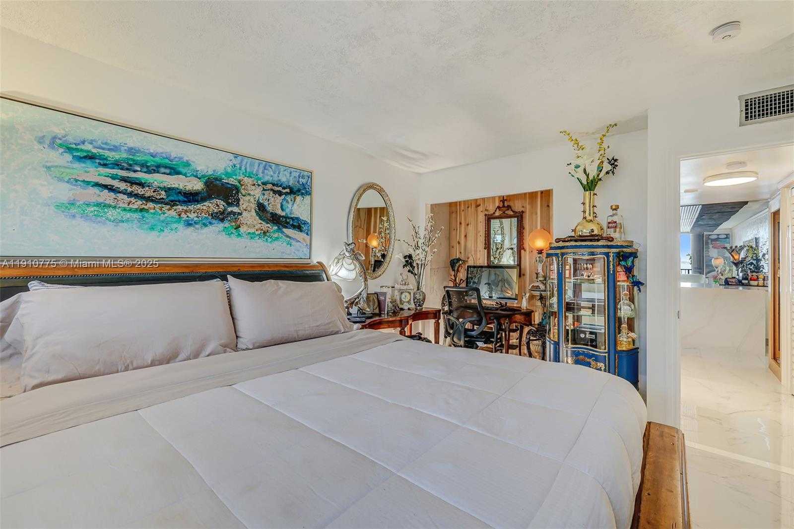 Small Image of 1820 SOUTH TREASURE DR #203D, North Bay Village Number 18