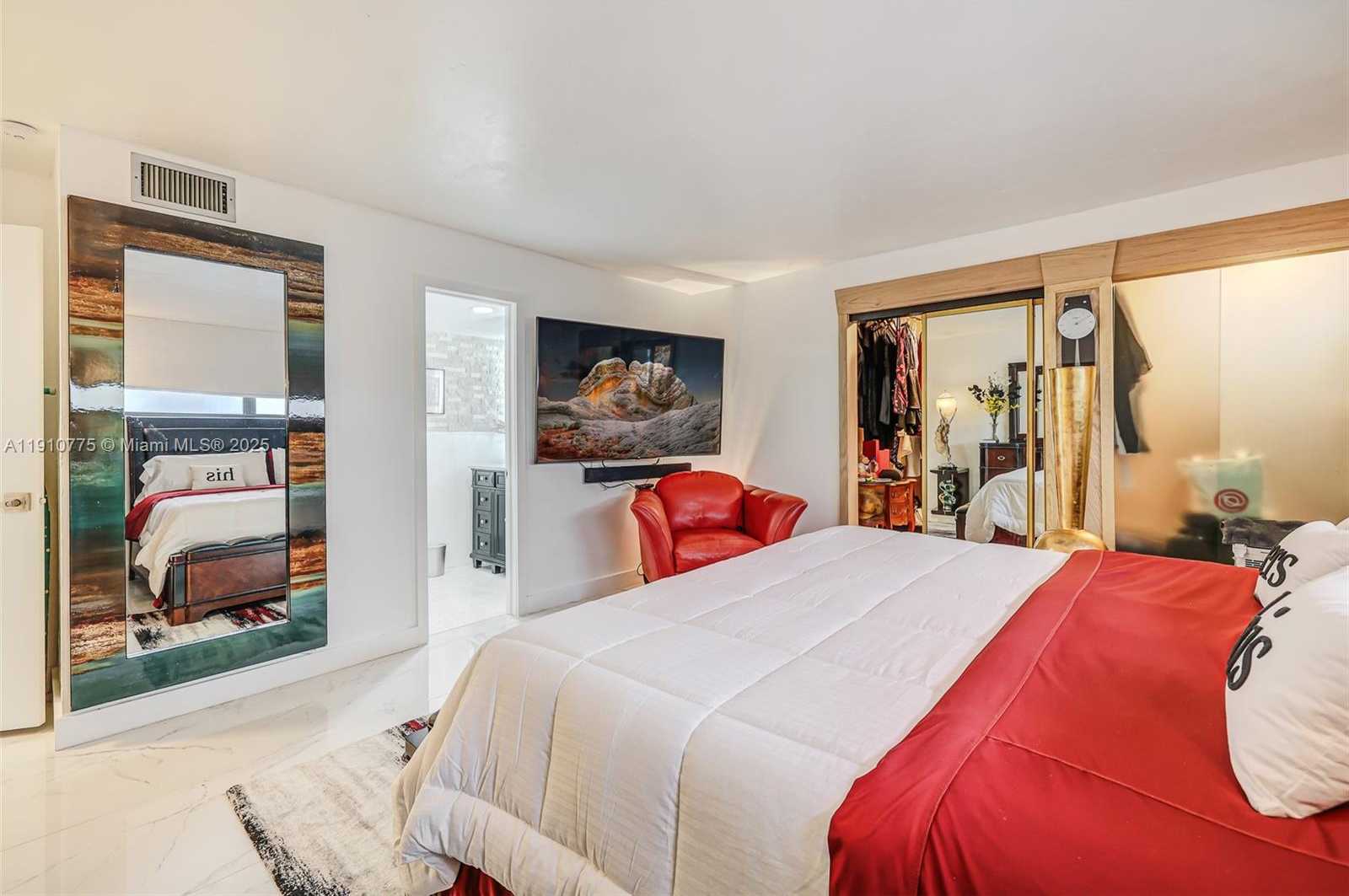 Small Image of 1820 SOUTH TREASURE DR #203D, North Bay Village Number 20